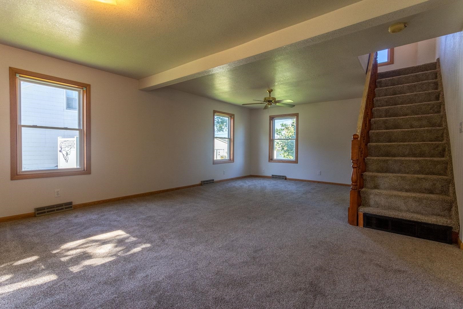 205 4th Avenue Unit: NE