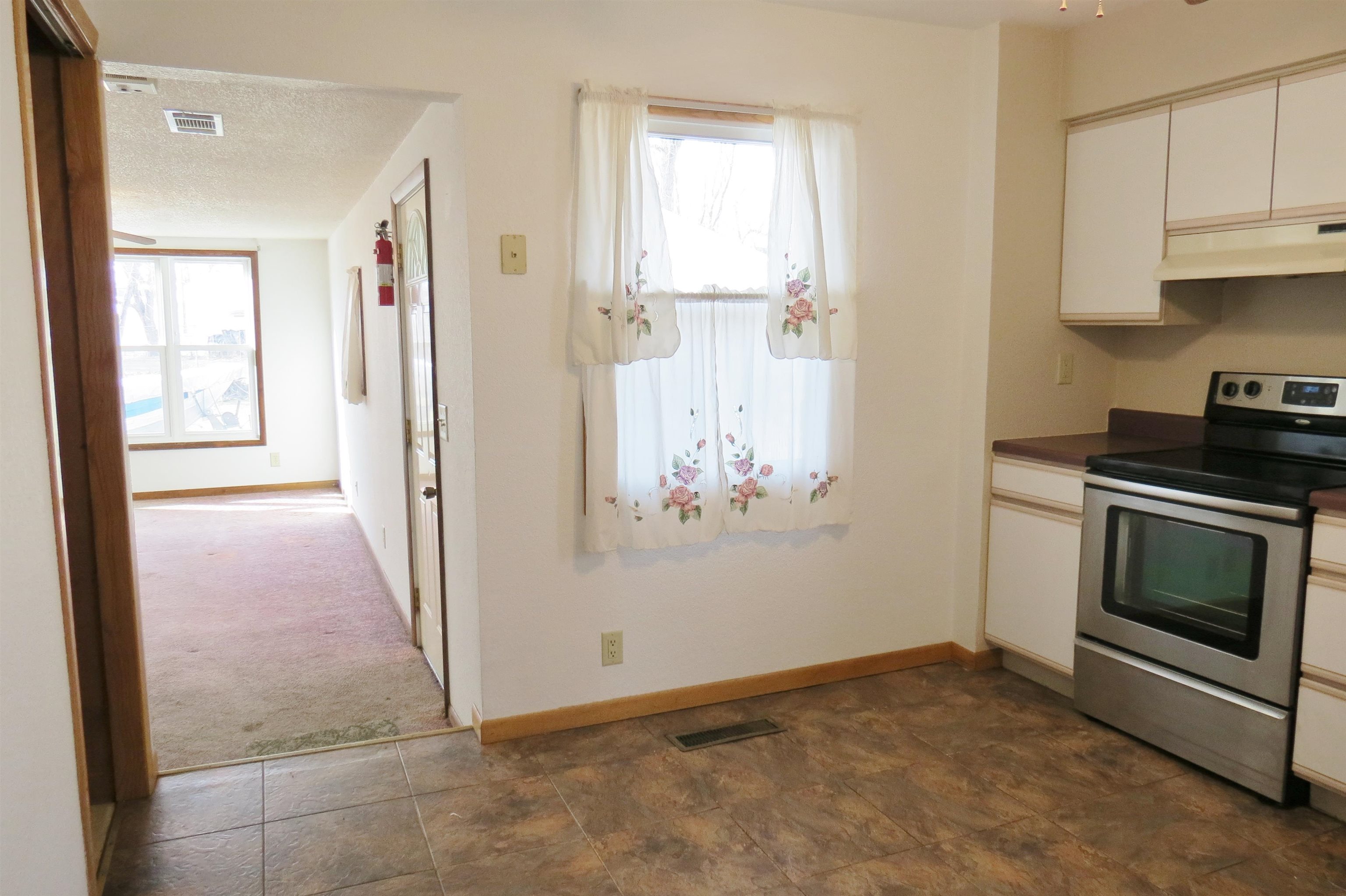 907 Kathey Drive