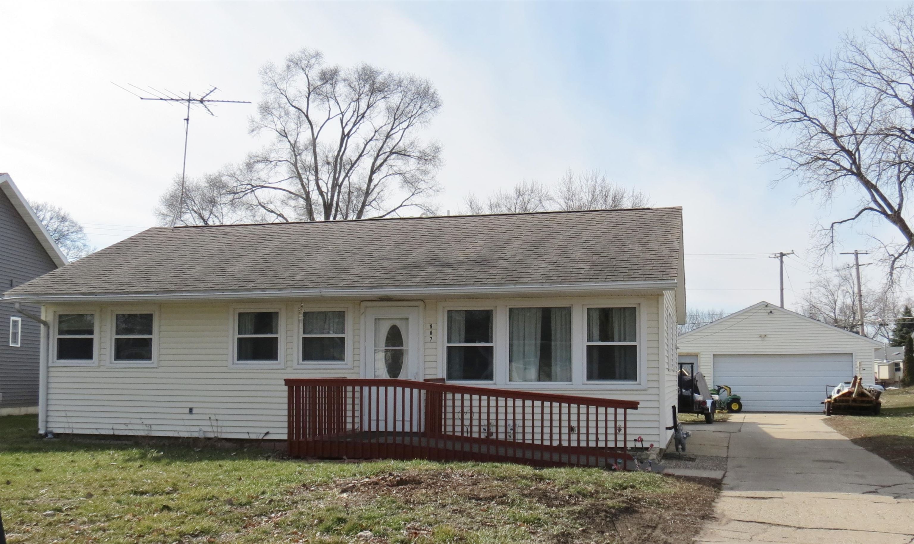 907 Kathey Drive