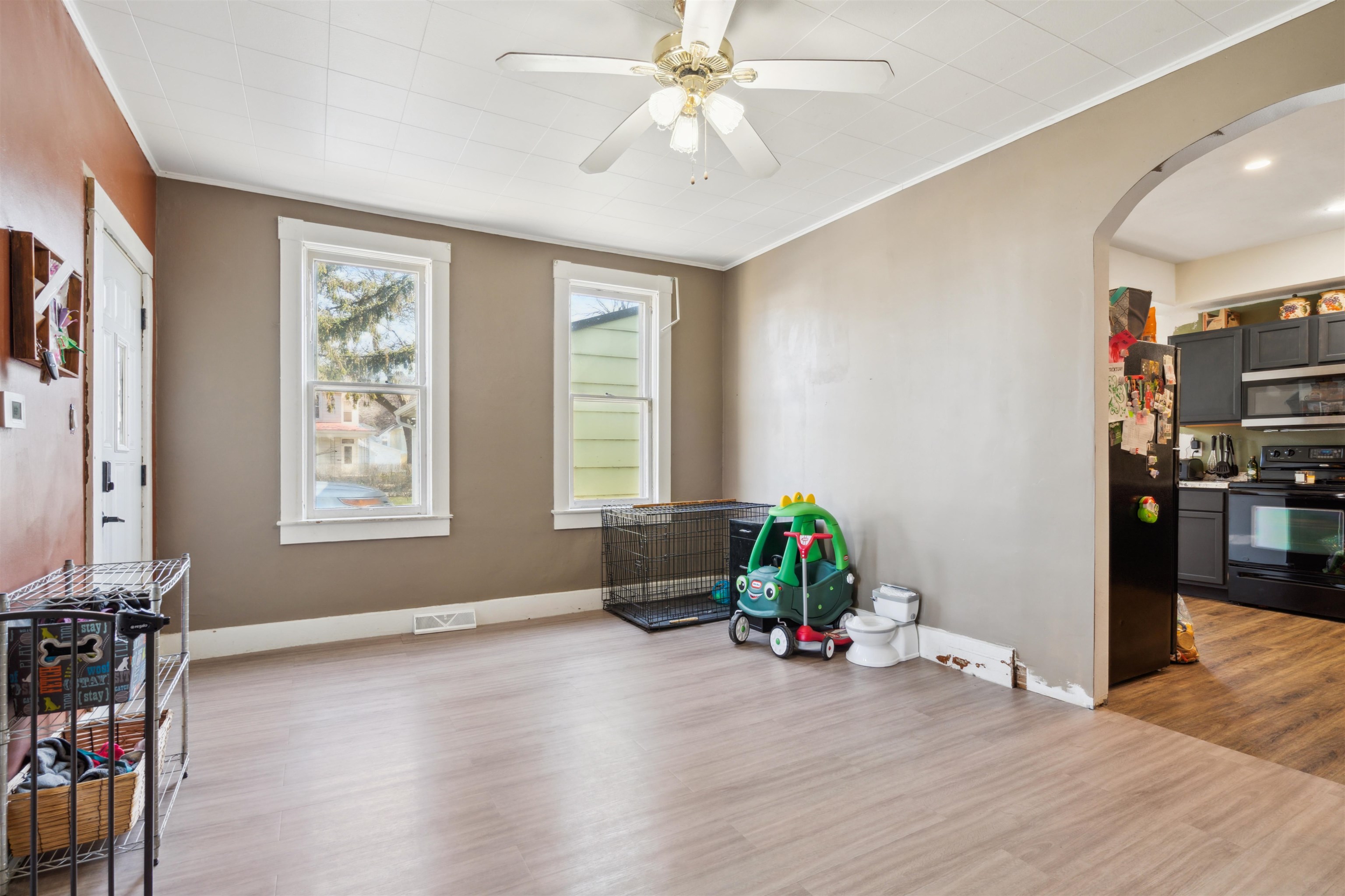 232 E 28th Street