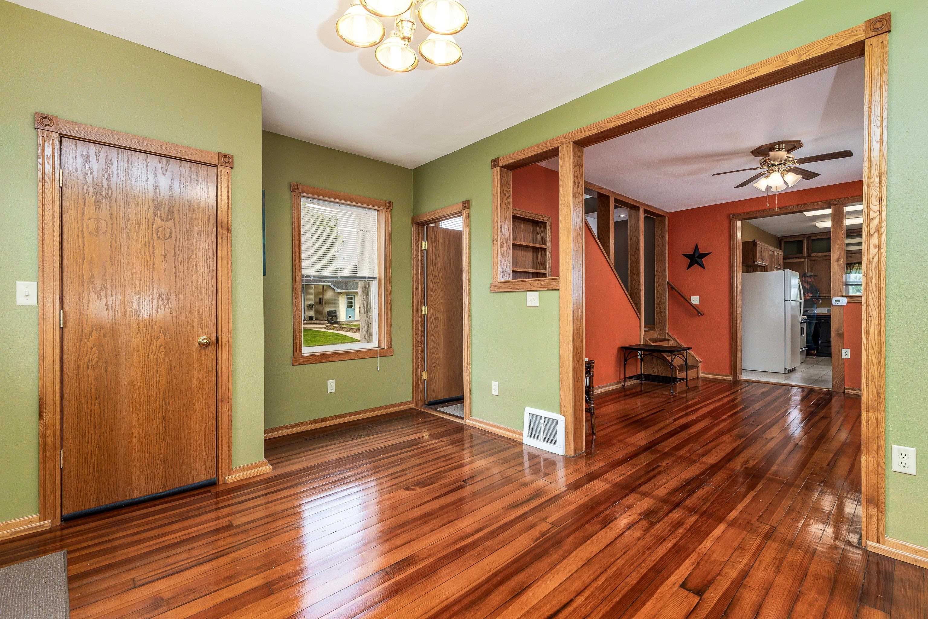 701 Groveland Place