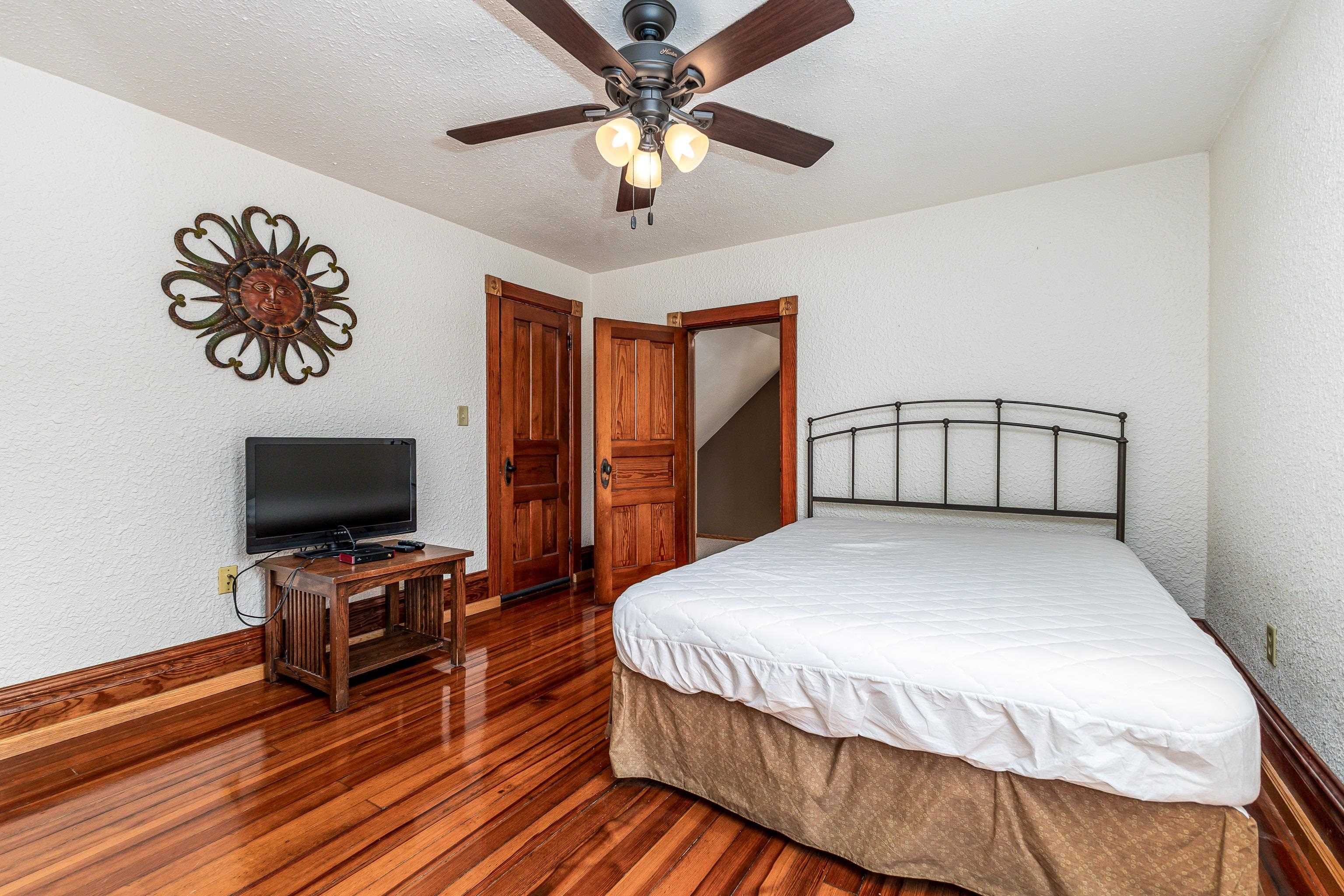 701 Groveland Place