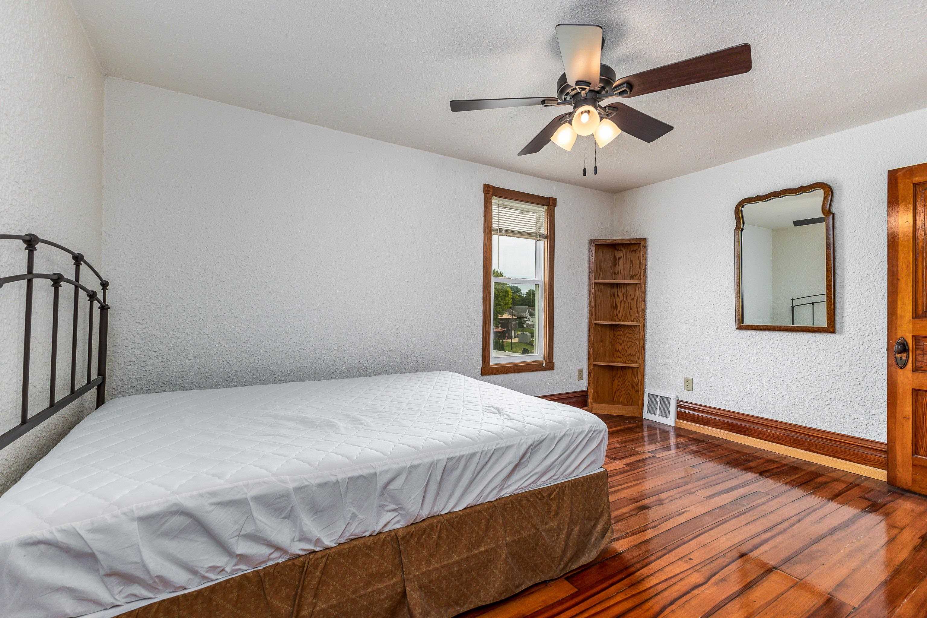 701 Groveland Place