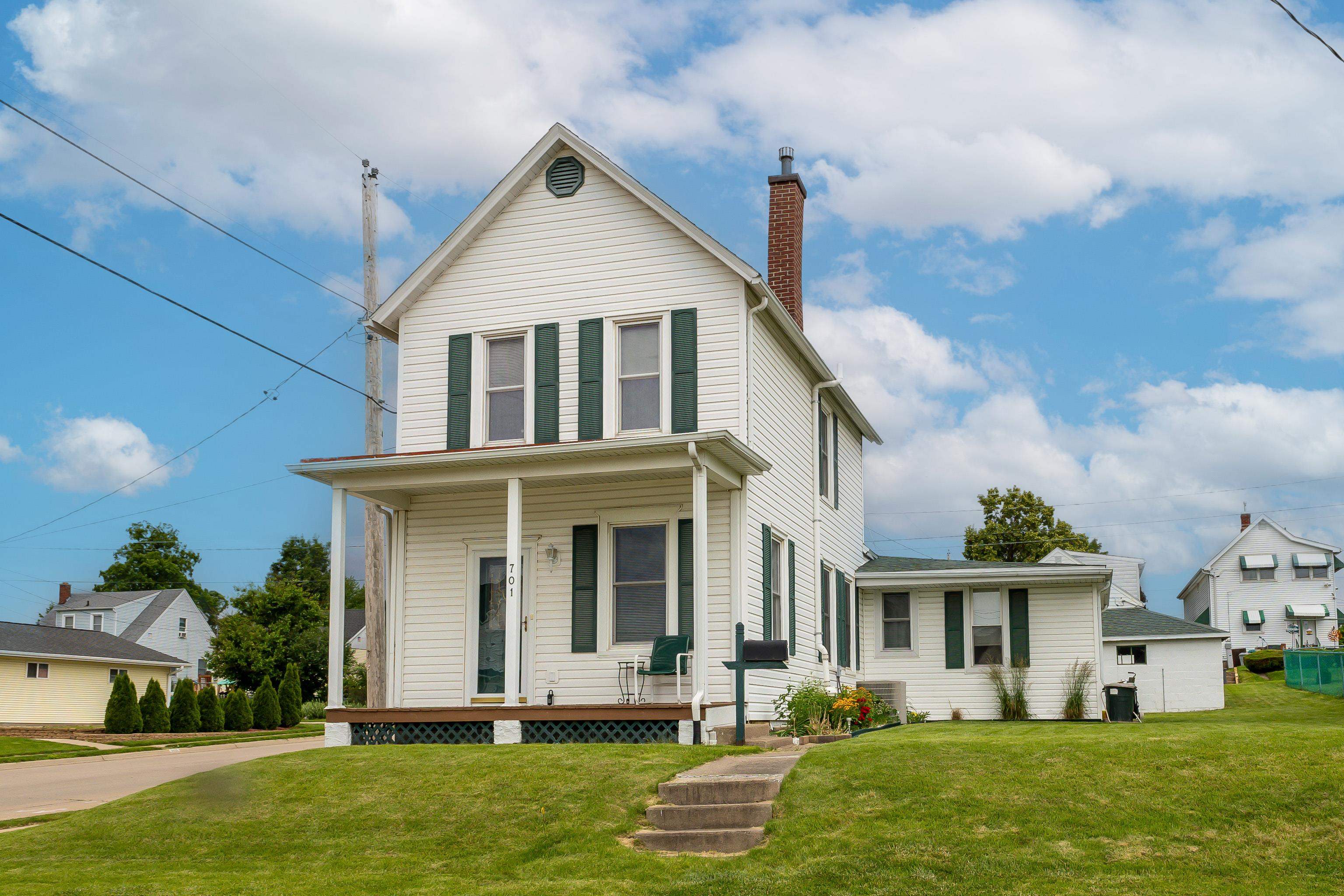 701 Groveland Place