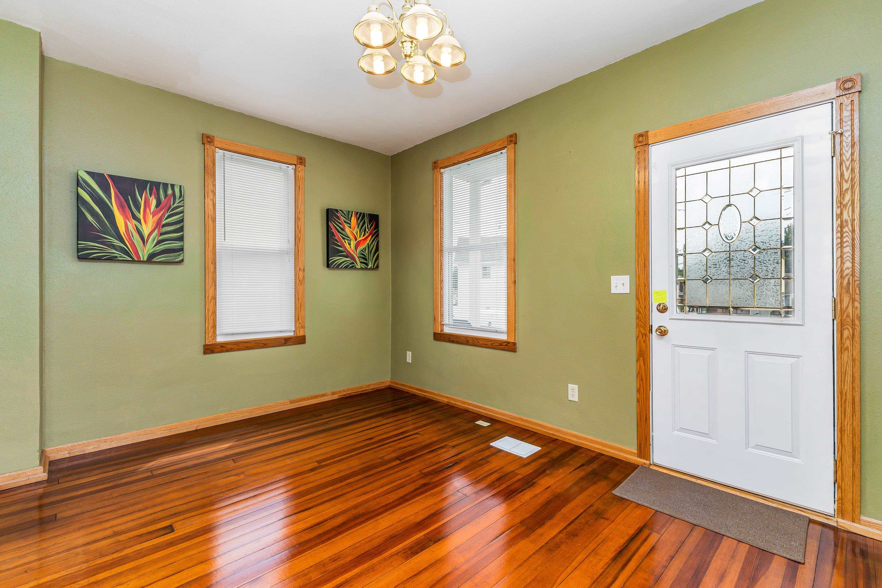 701 Groveland Place