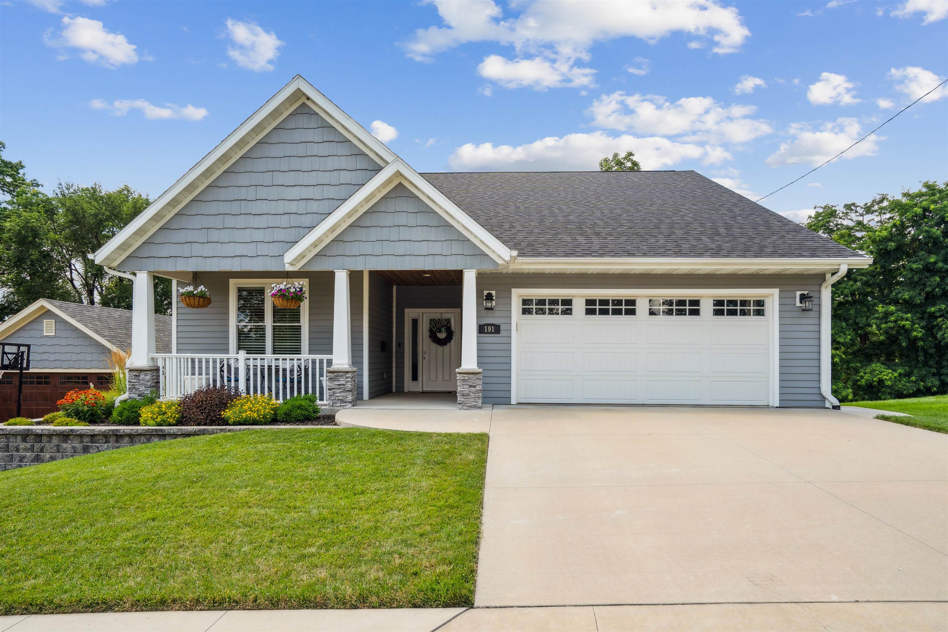 191 Julien Drive