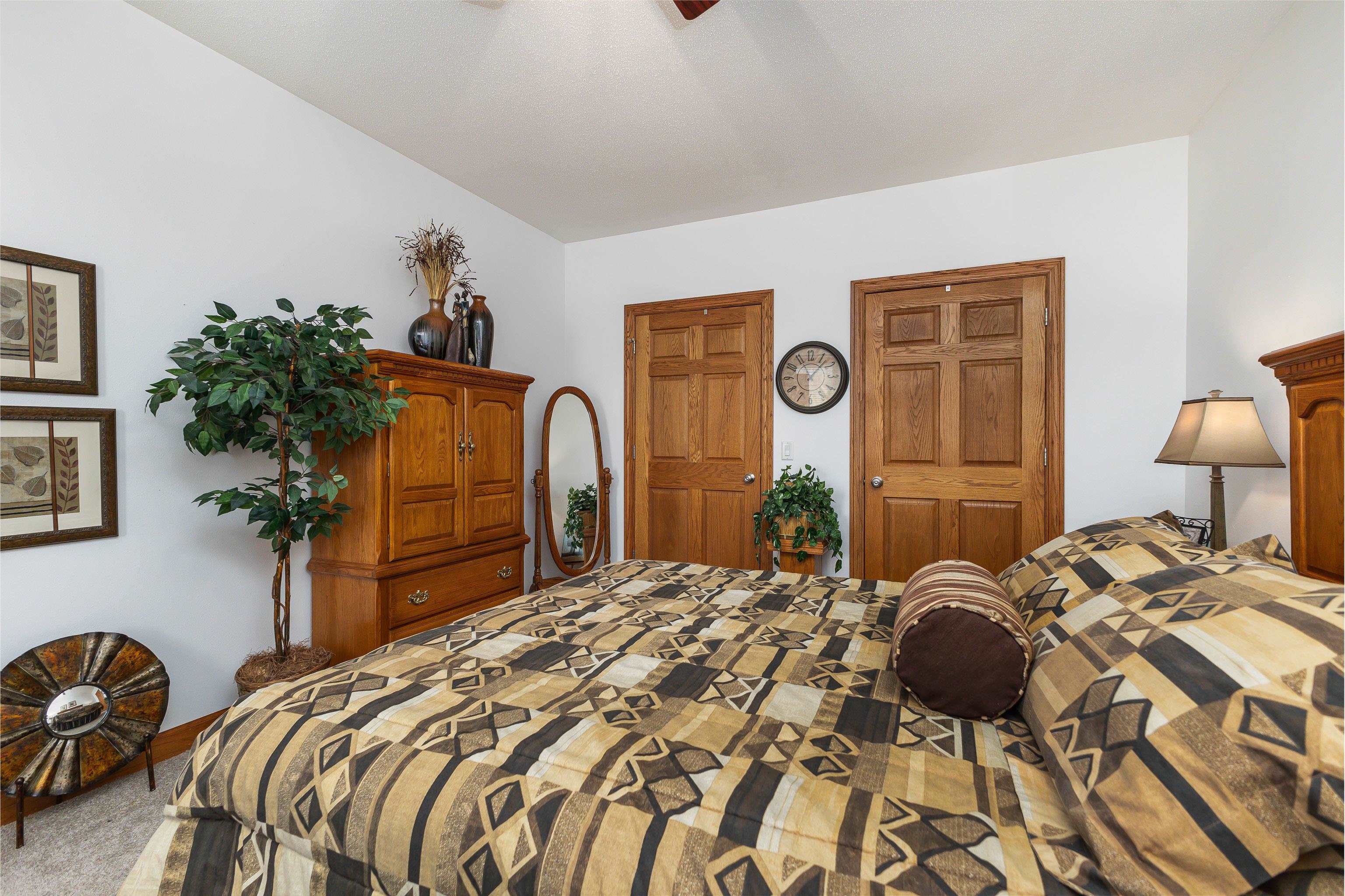 2175 Comanche Drive
