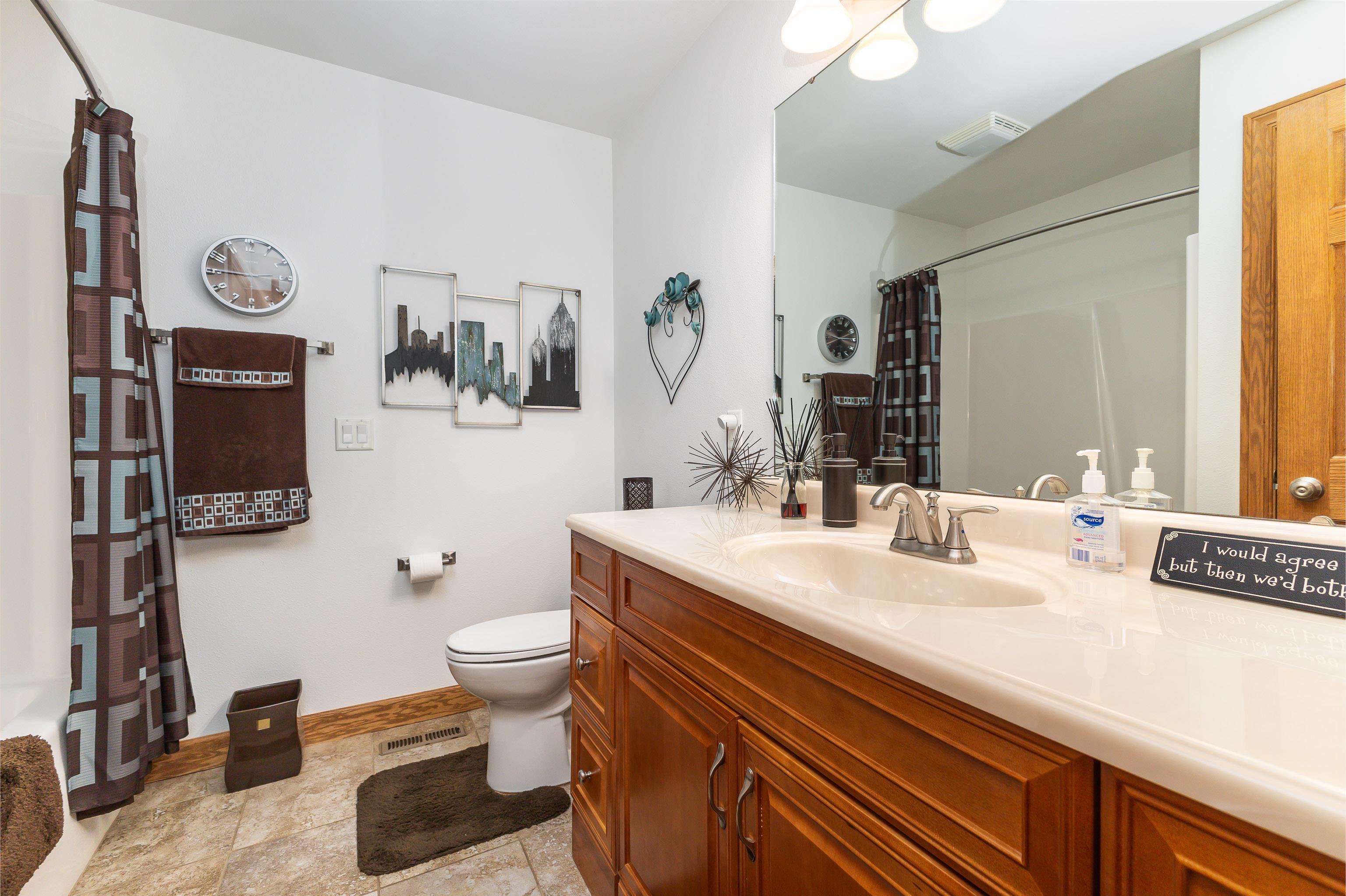 2175 Comanche Drive