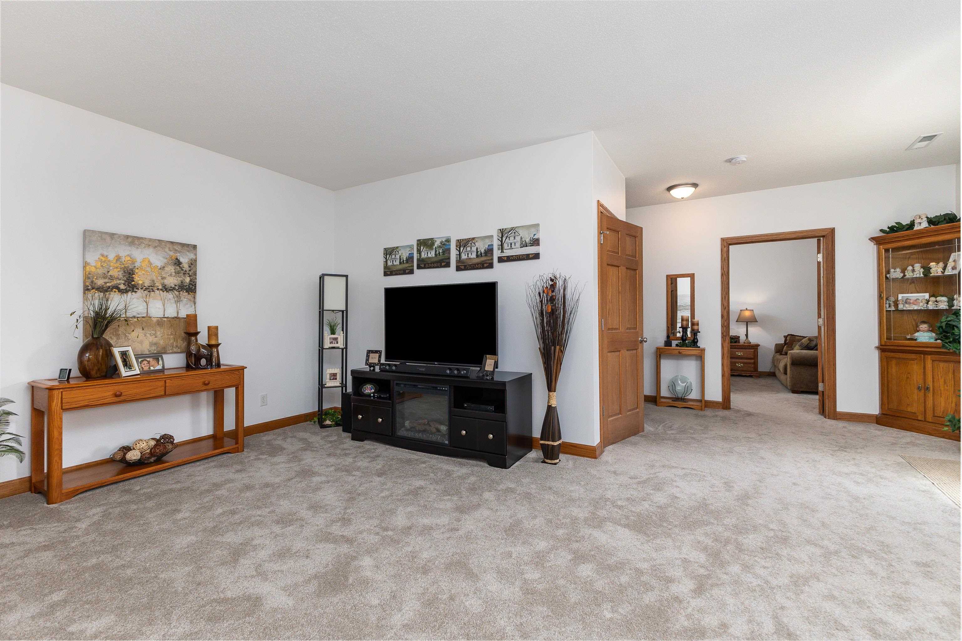 2175 Comanche Drive