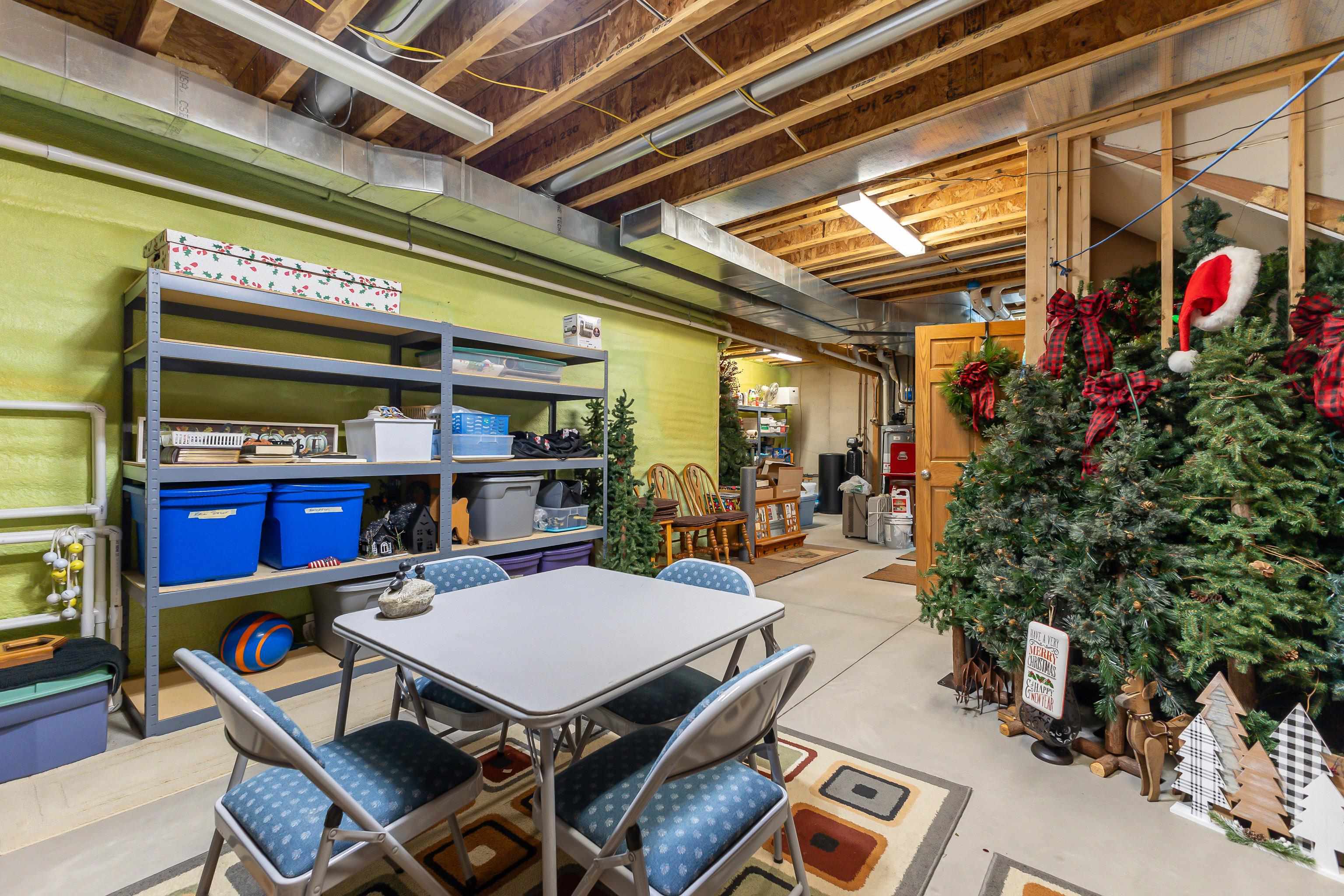 2175 Comanche Drive
