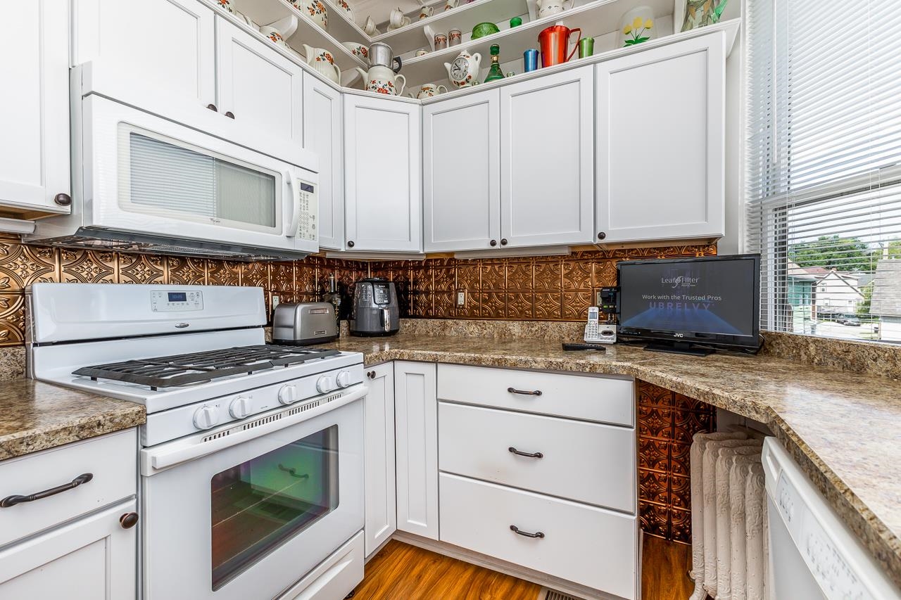 971 W 3rd Street