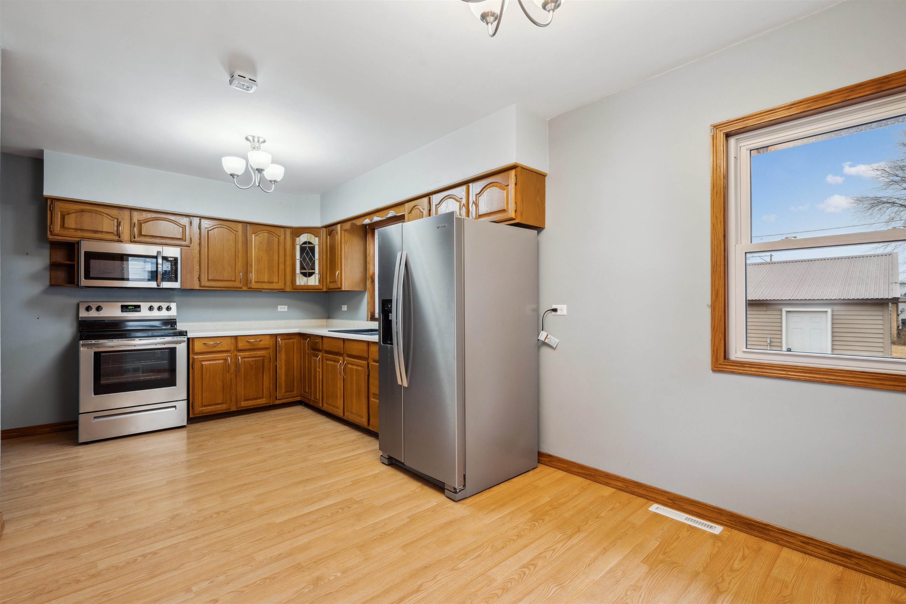 212 3rd Ave SW