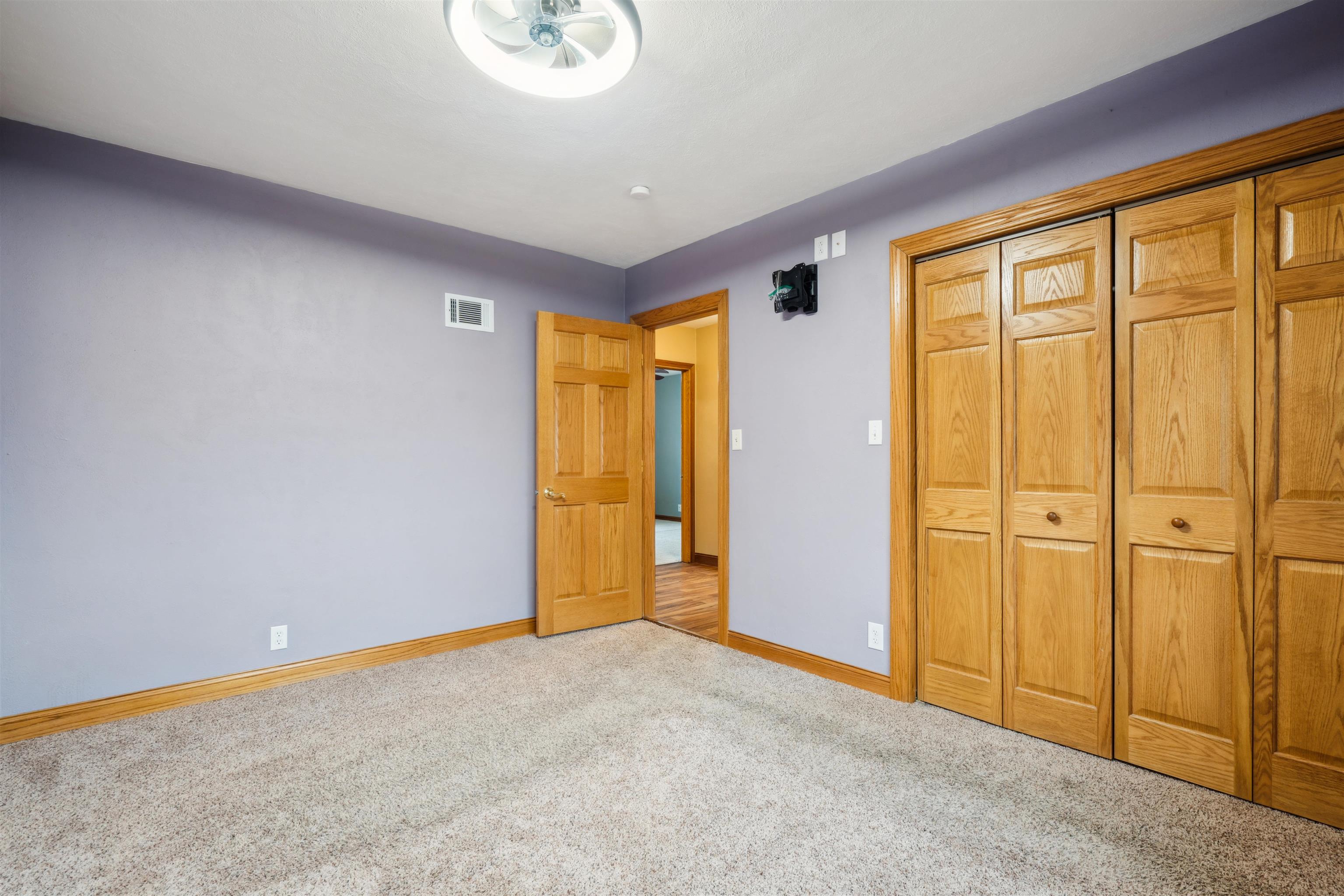 212 3rd Ave SW