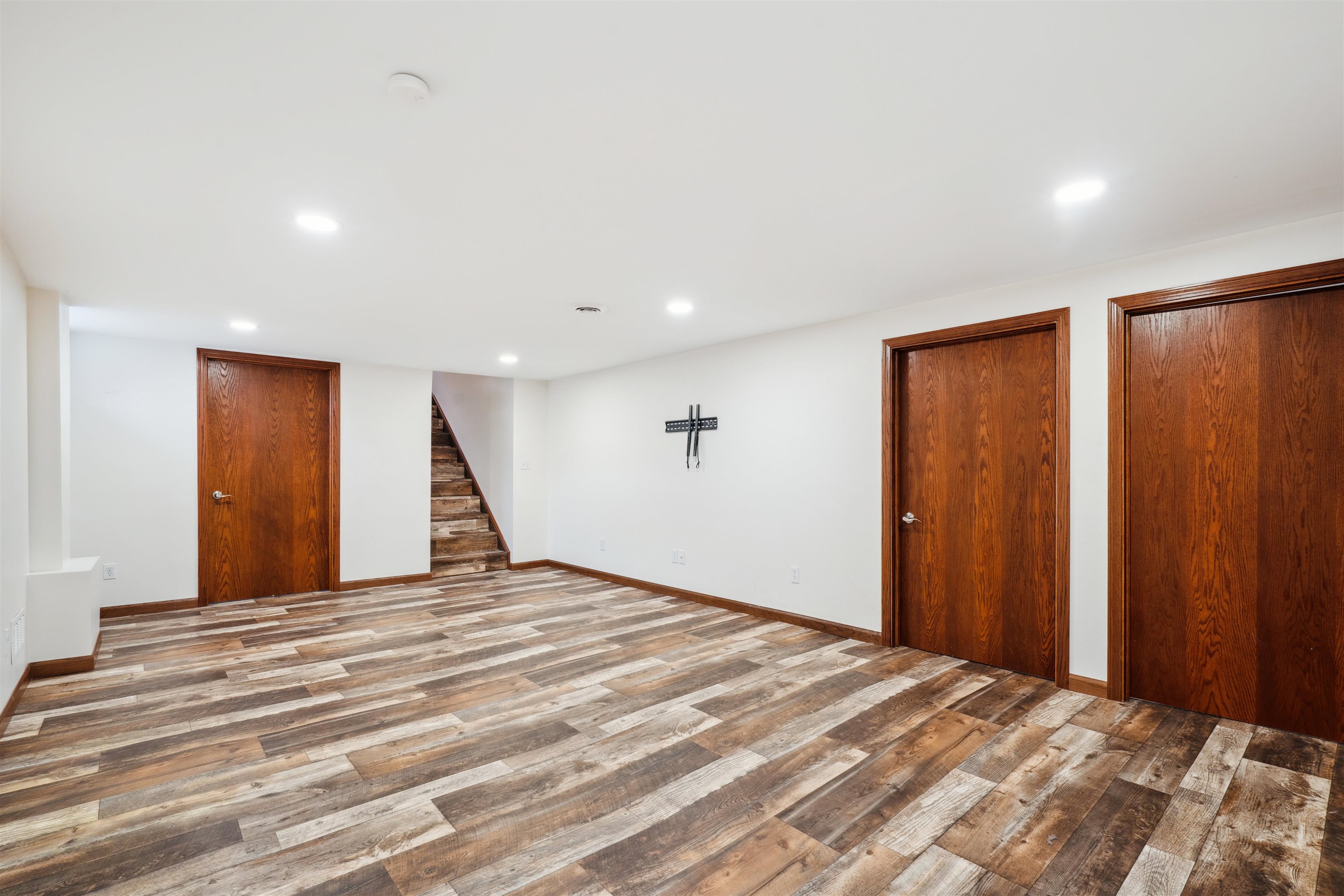 212 3rd Ave SW