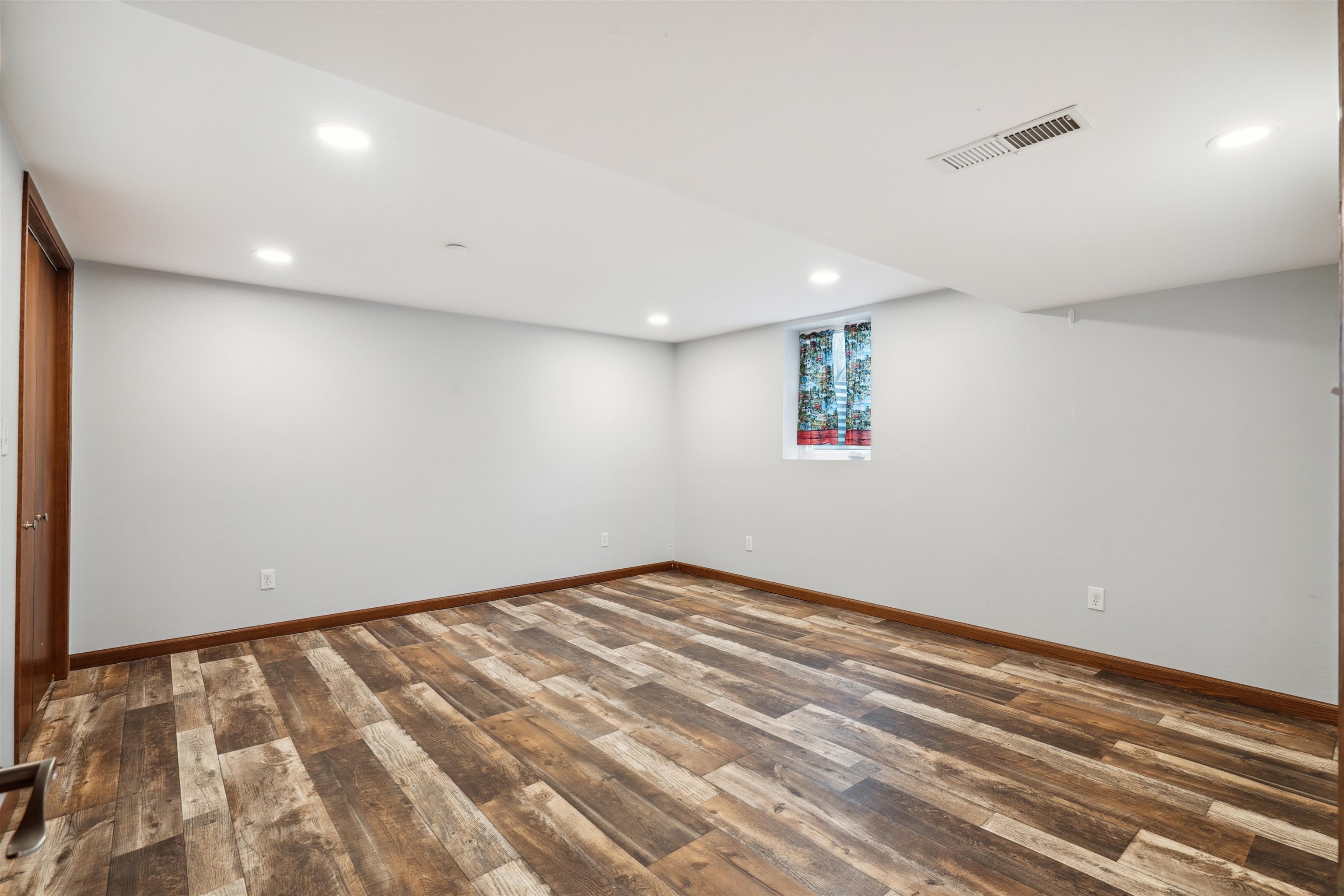 212 3rd Ave SW