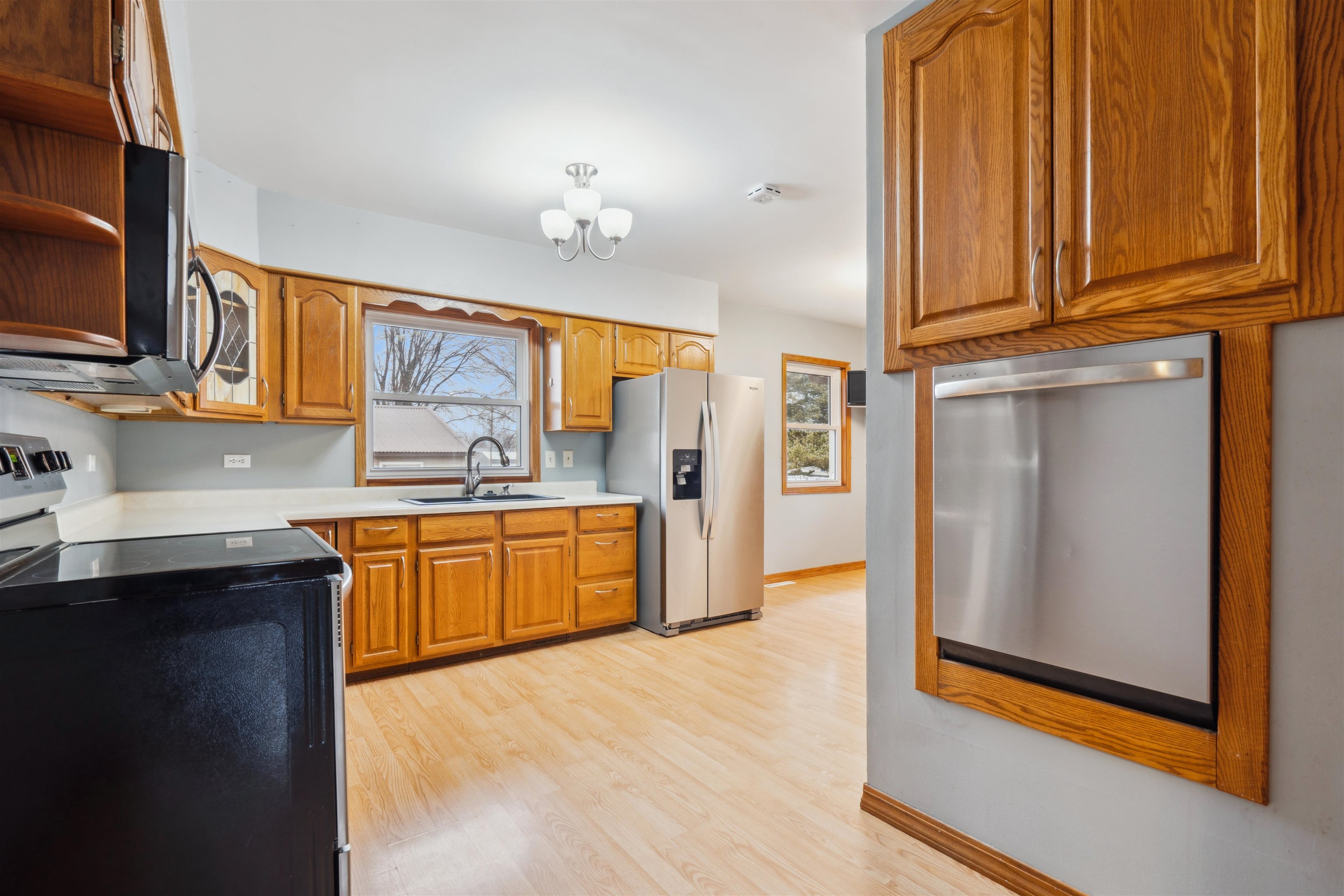 212 3rd Ave SW