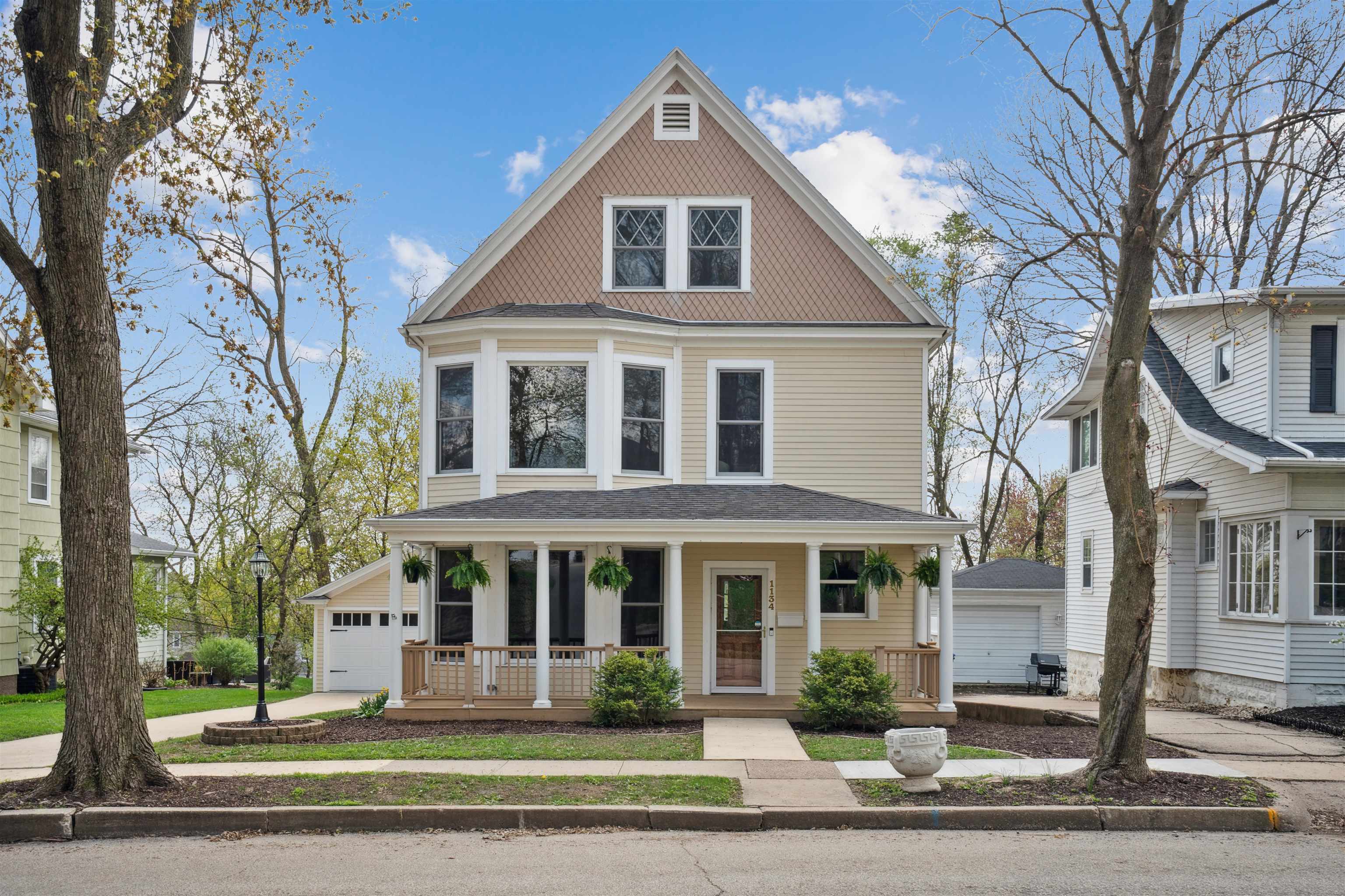1134 Langworthy Street