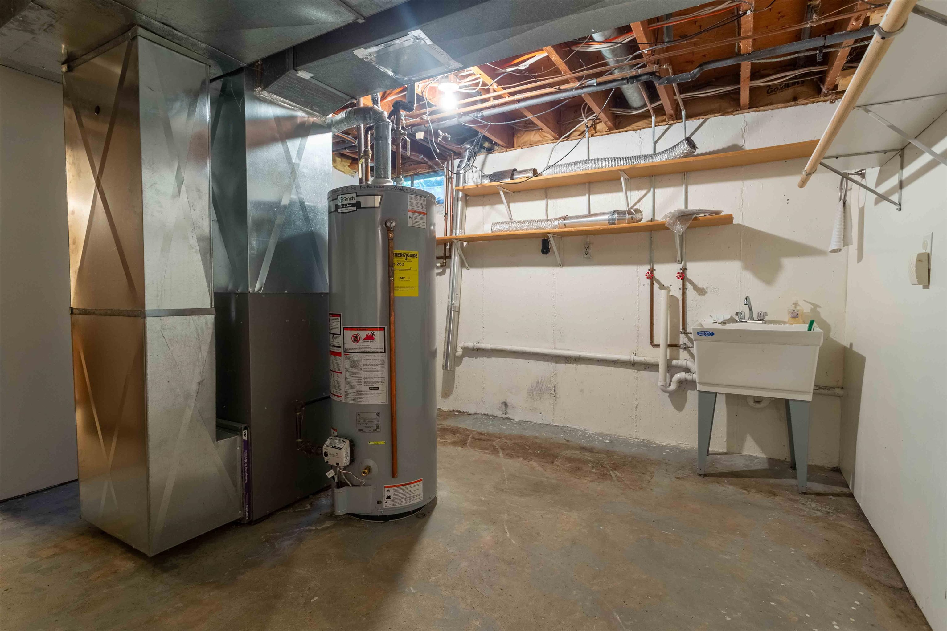 1319 1st Avenue Unit: East
