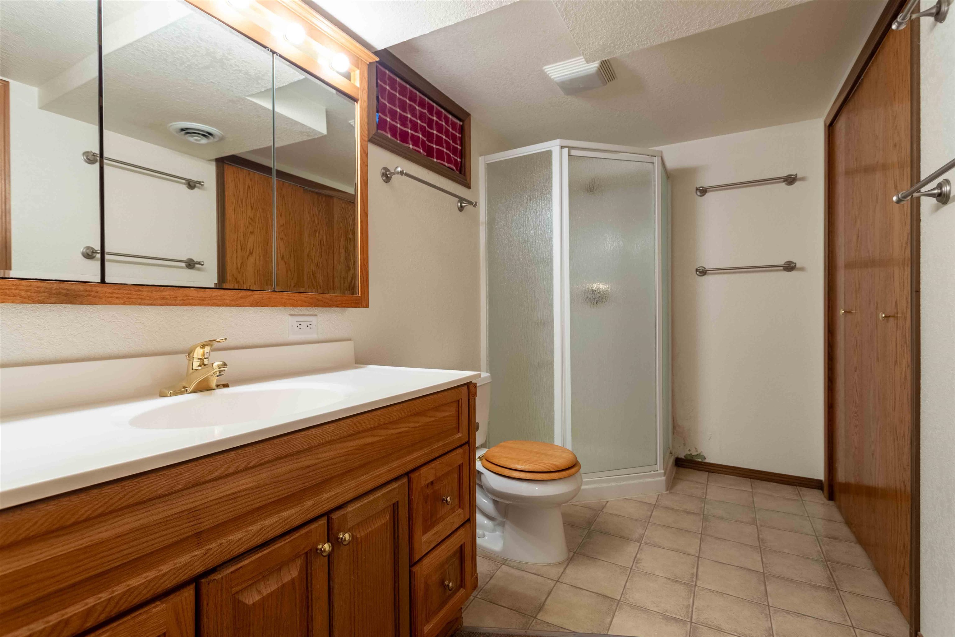 1319 1st Avenue Unit: East