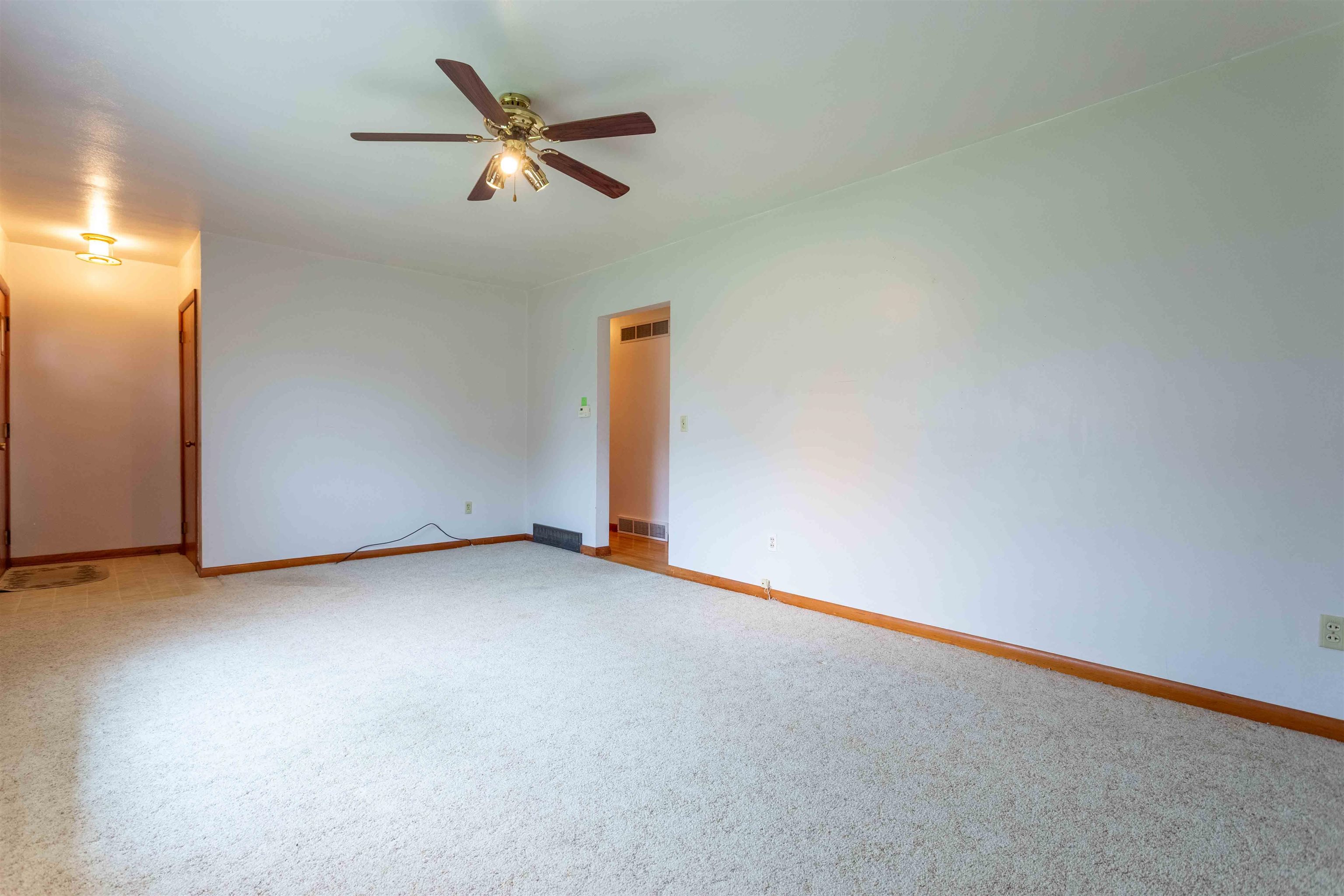 1319 1st Avenue Unit: East