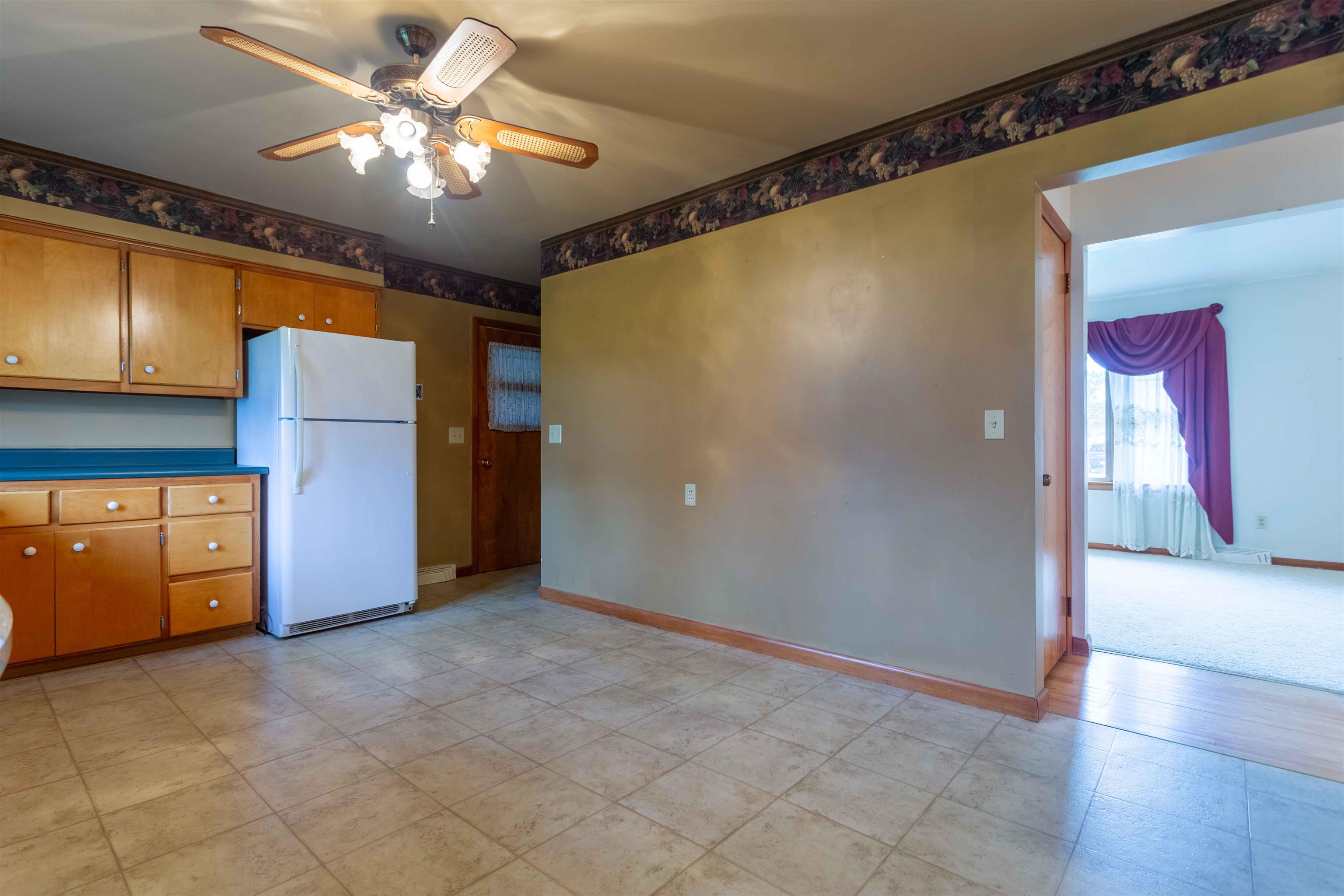 1319 1st Avenue Unit: East
