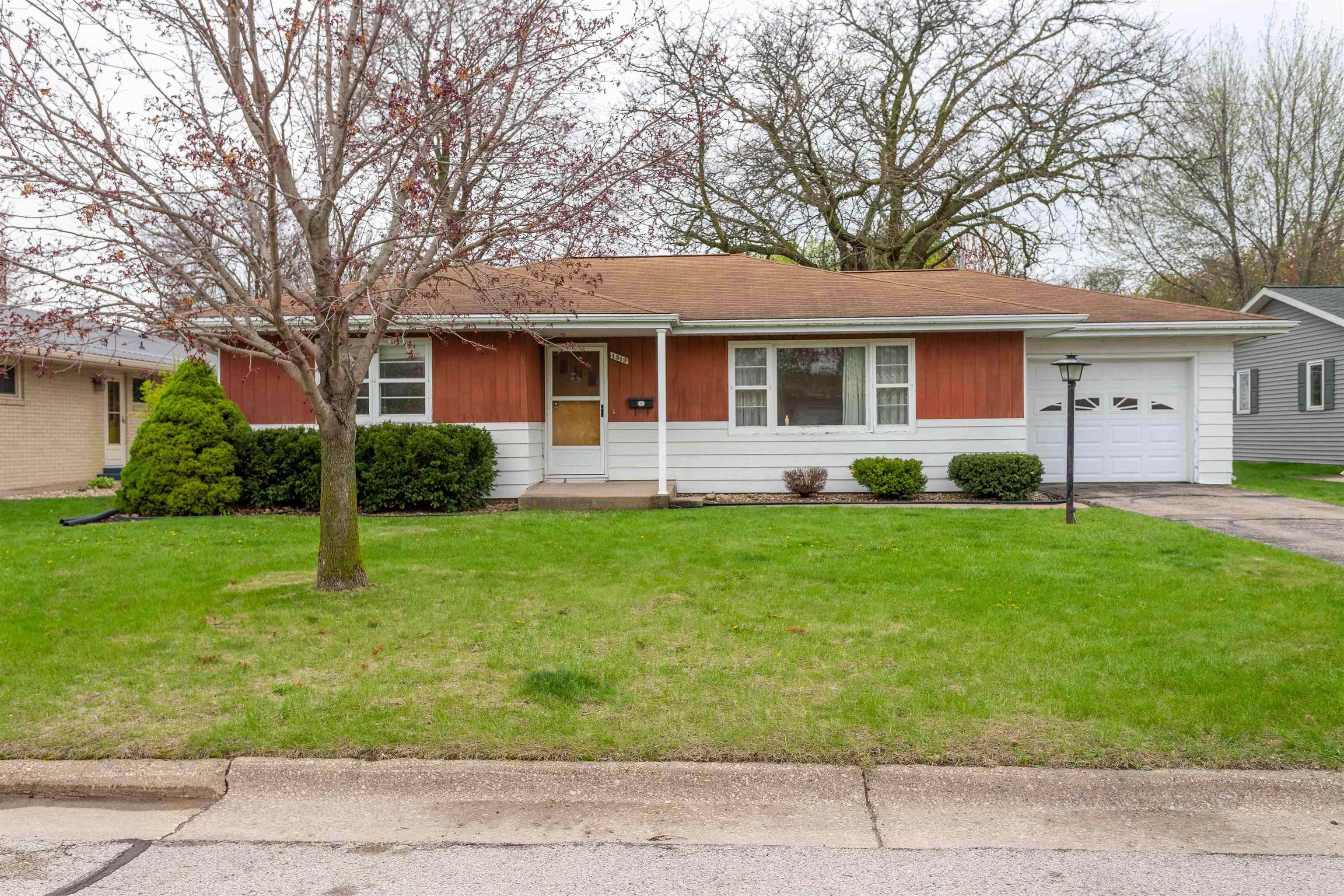 1319 1st Avenue Unit: East