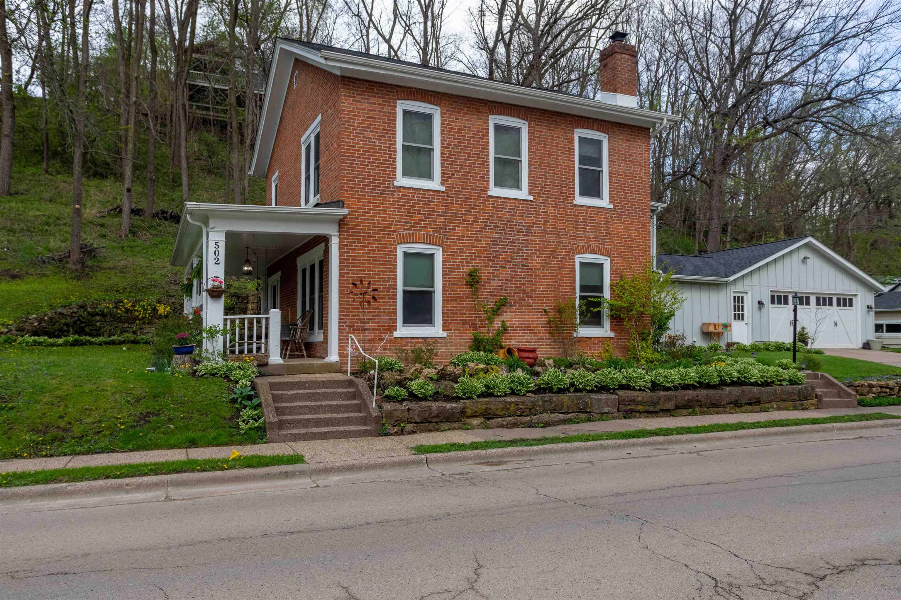 502 Dewey Avenue