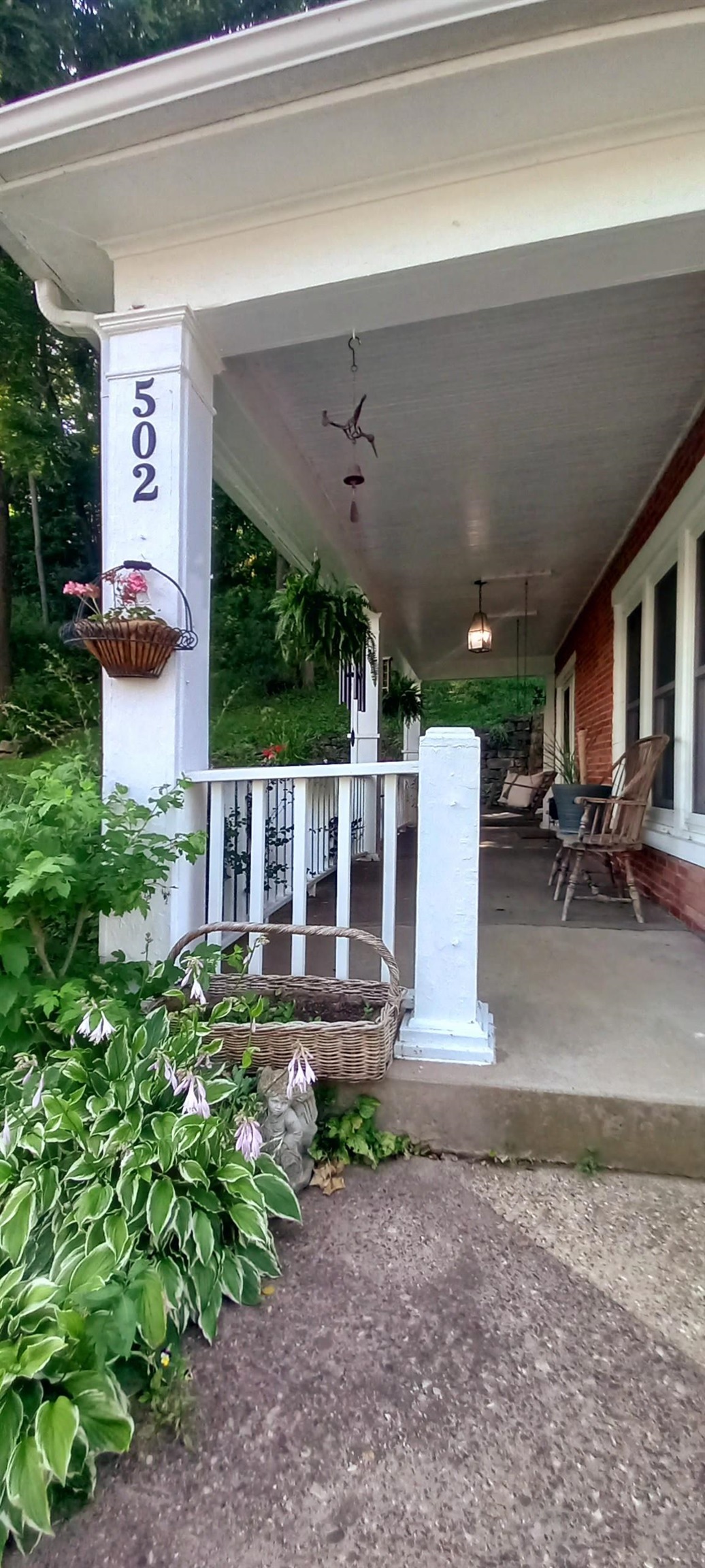 502 Dewey Avenue