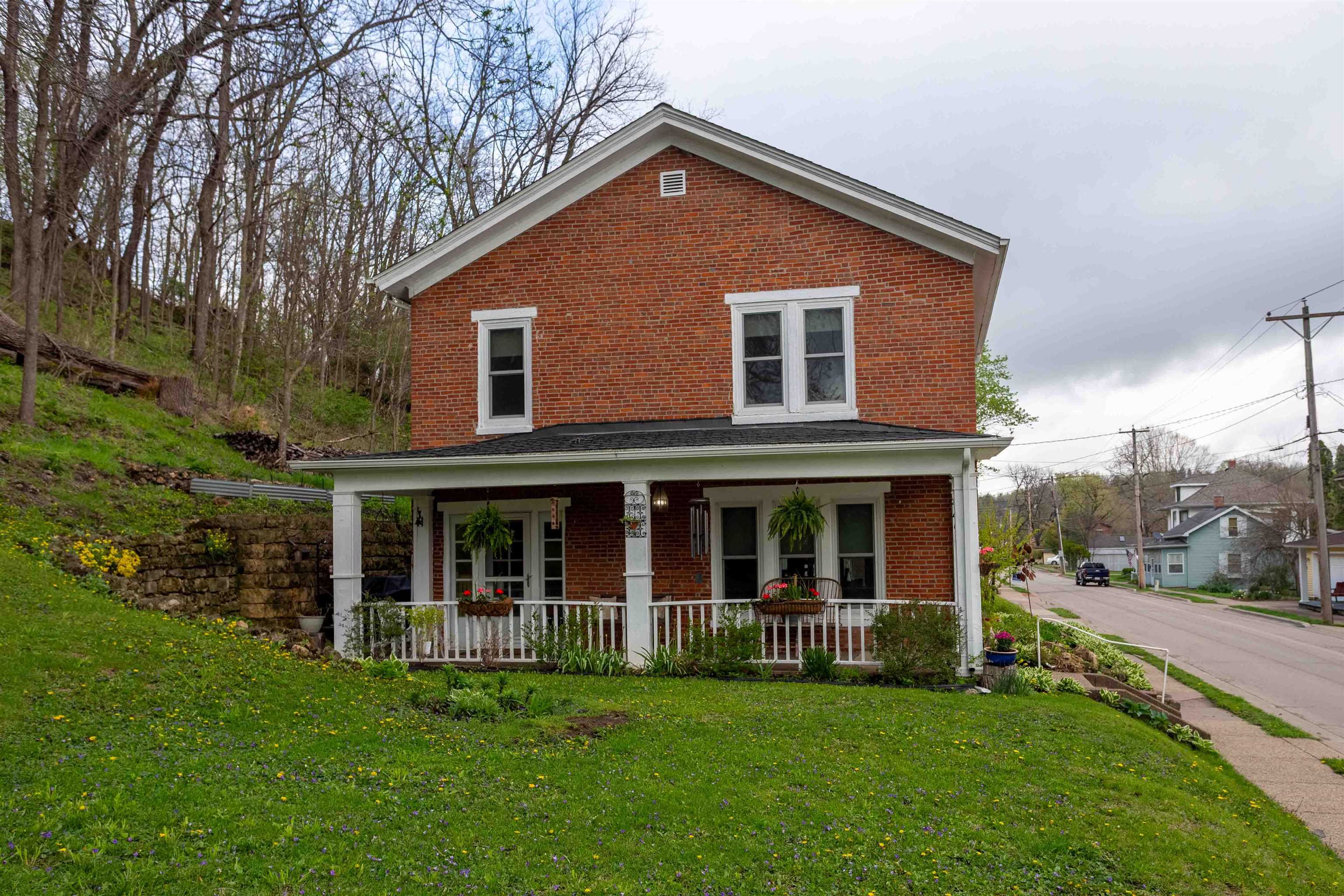 502 Dewey Avenue
