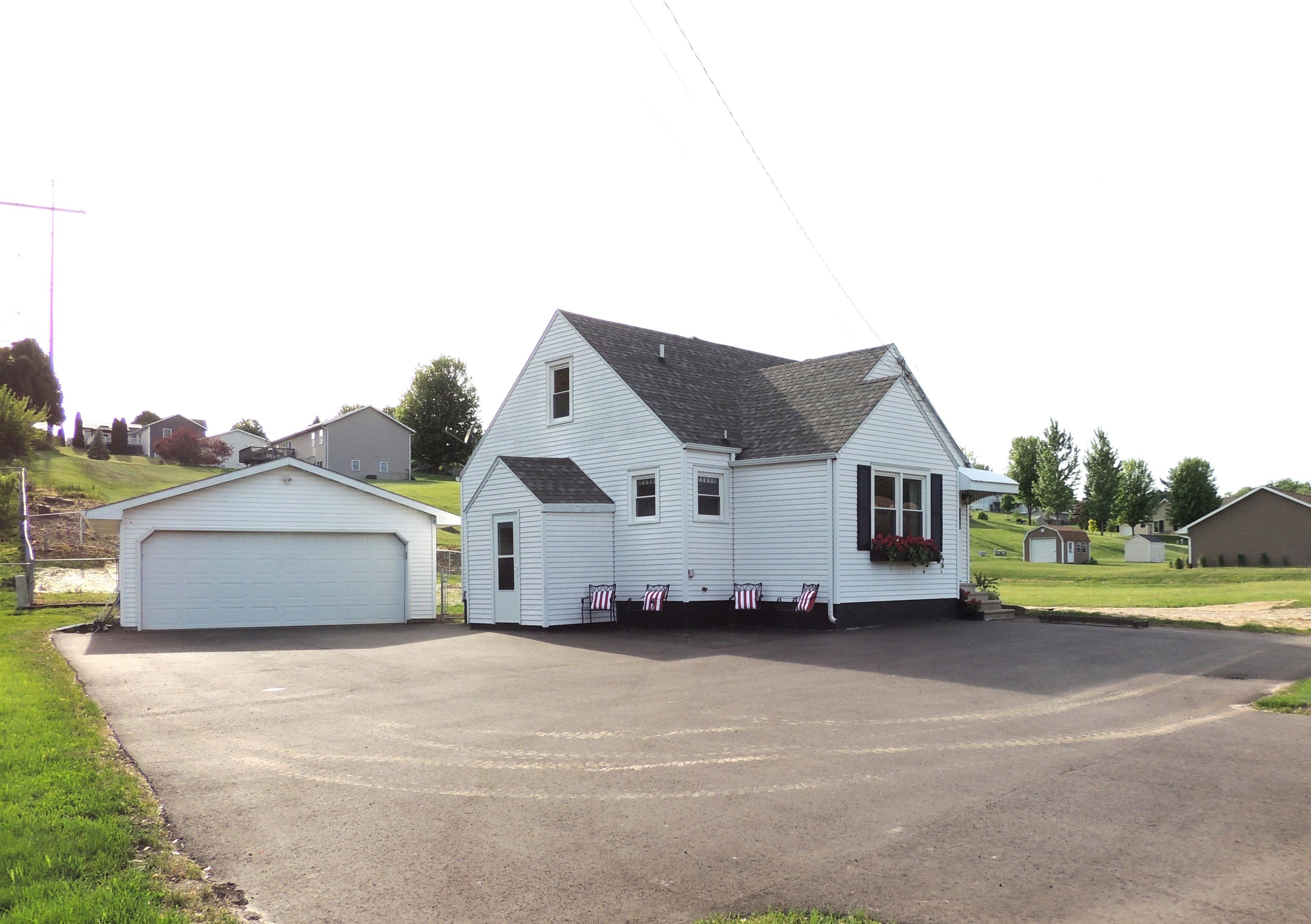 4205 Peru Road