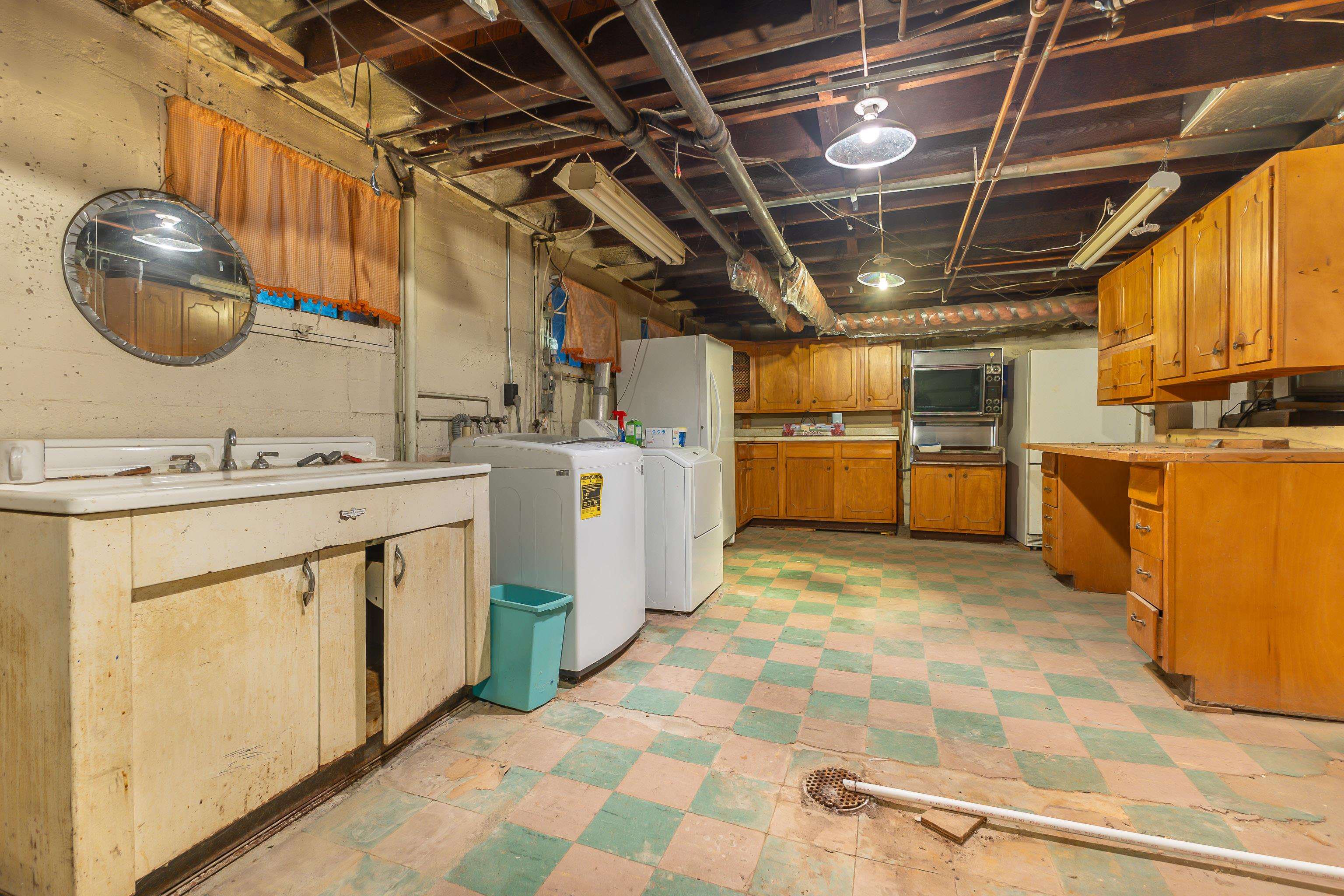 285 N Grandview Avenue