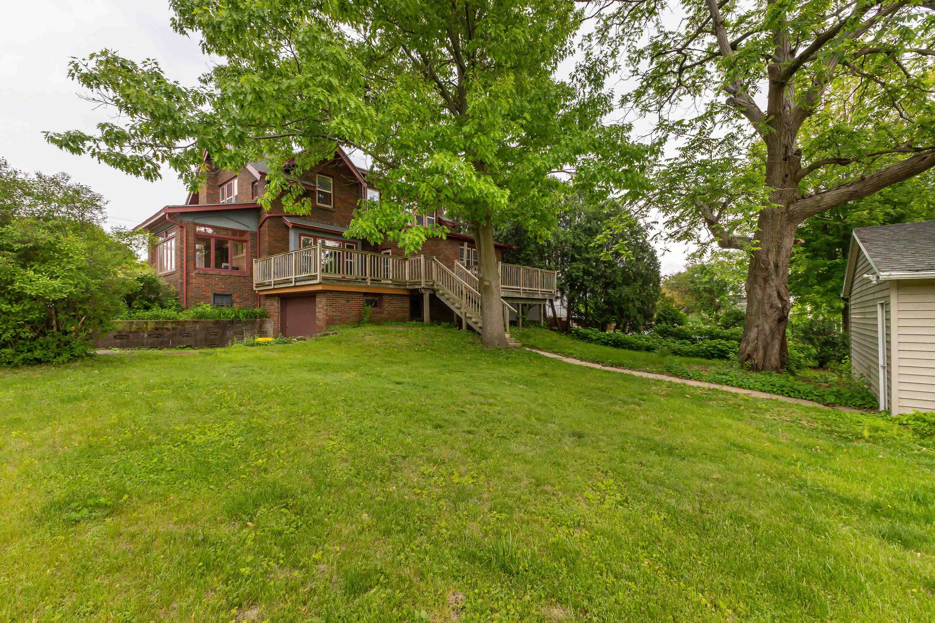 285 N Grandview Avenue