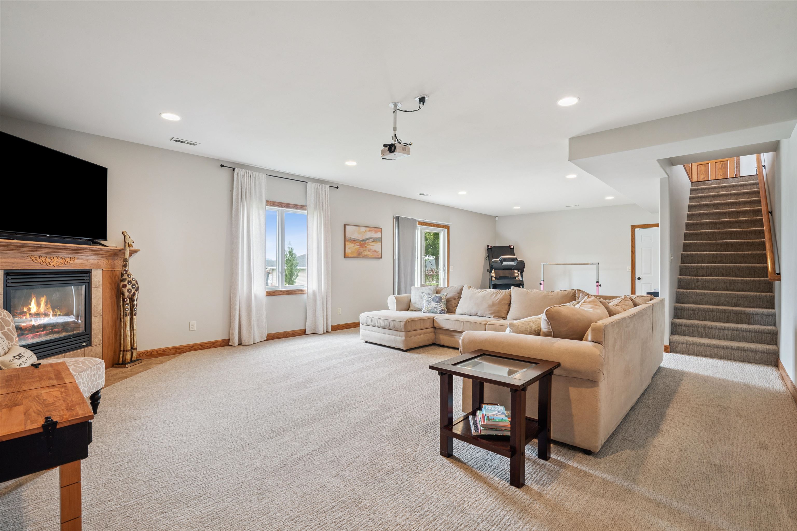 6655 Wellington Lane