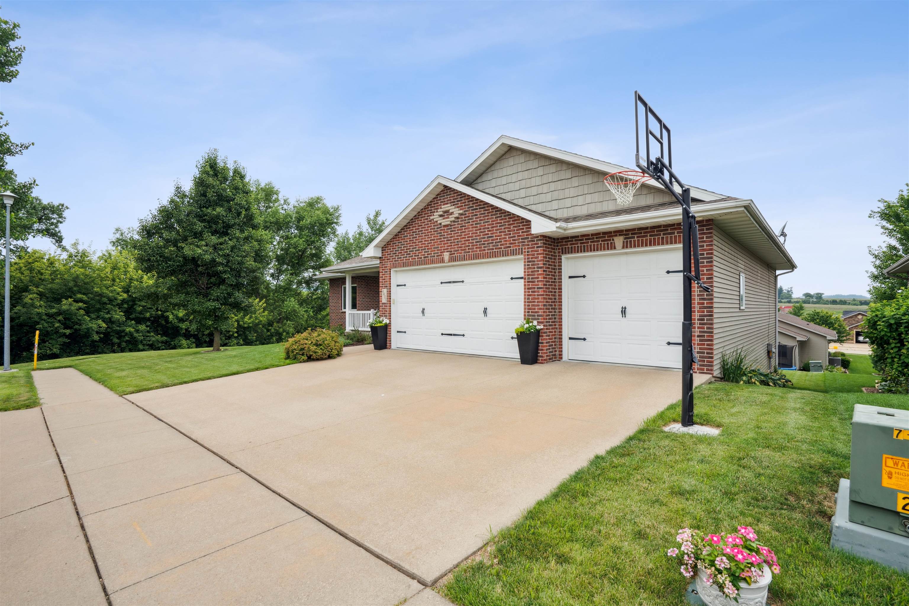 6655 Wellington Lane