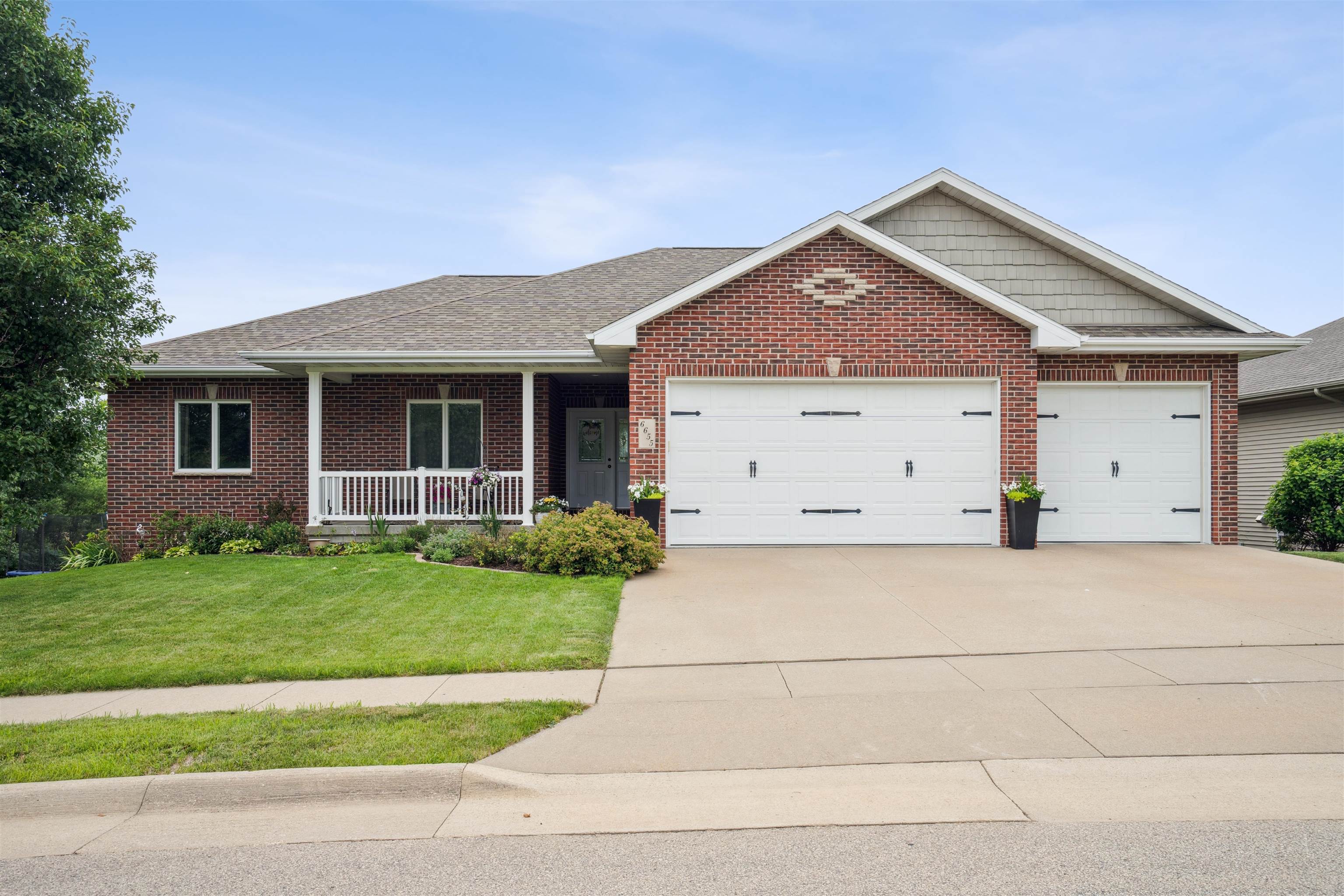 6655 Wellington Lane