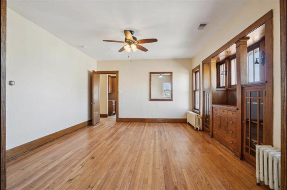 1098 W 5th Street