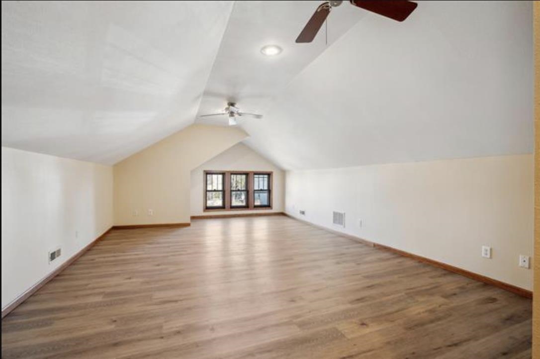 1098 W 5th Street