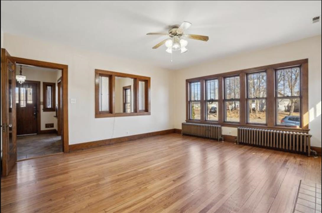 1098 W 5th Street