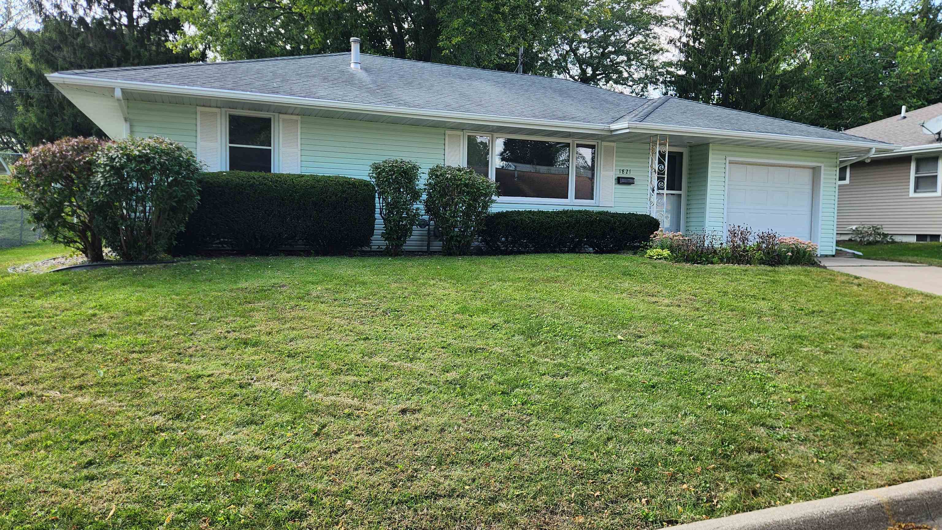 1821 Glendale Court