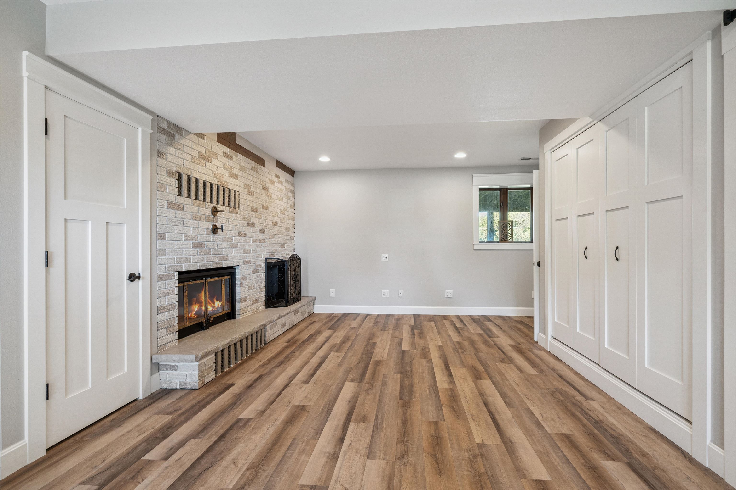 9935 Ginger Ridge
