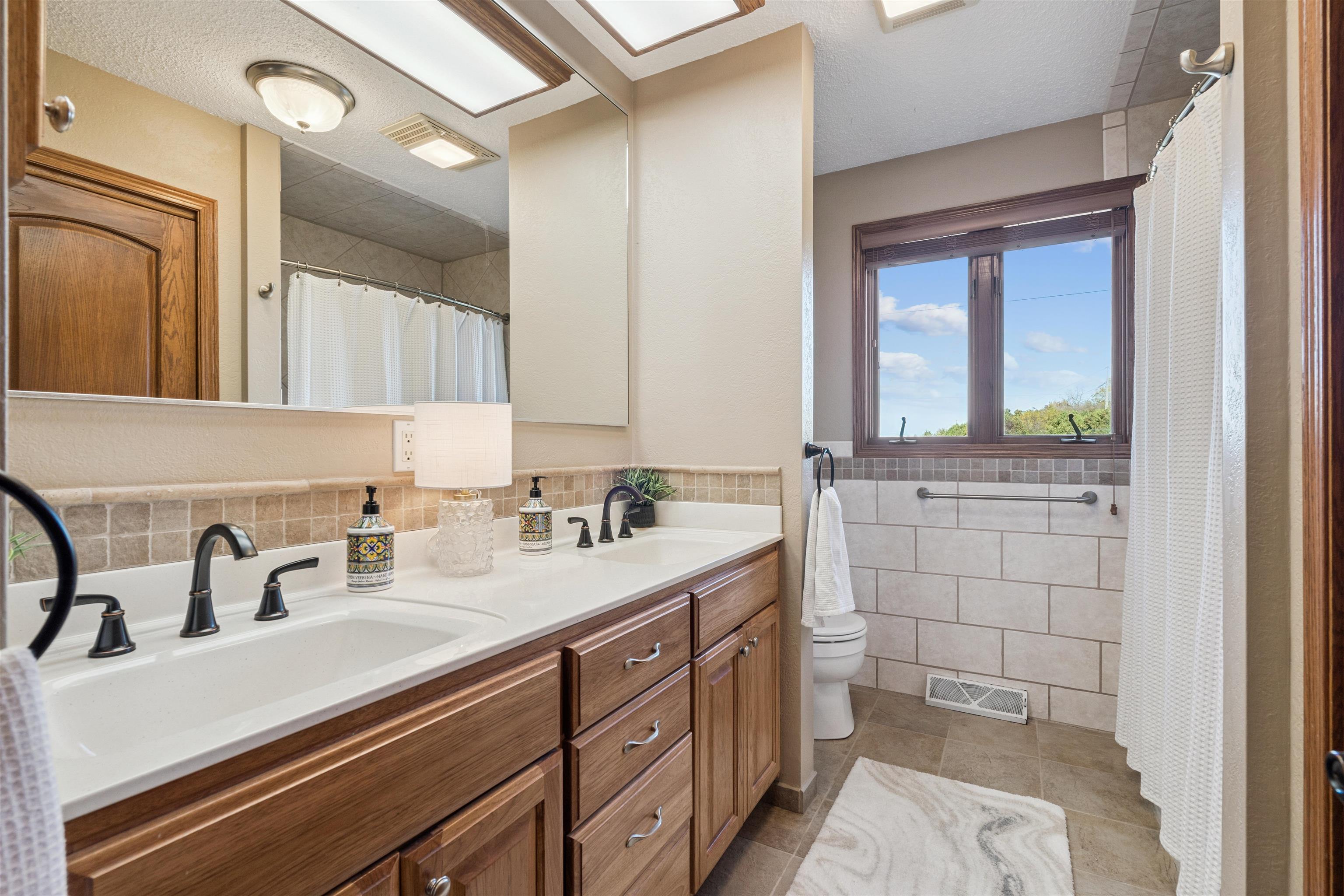 9935 Ginger Ridge