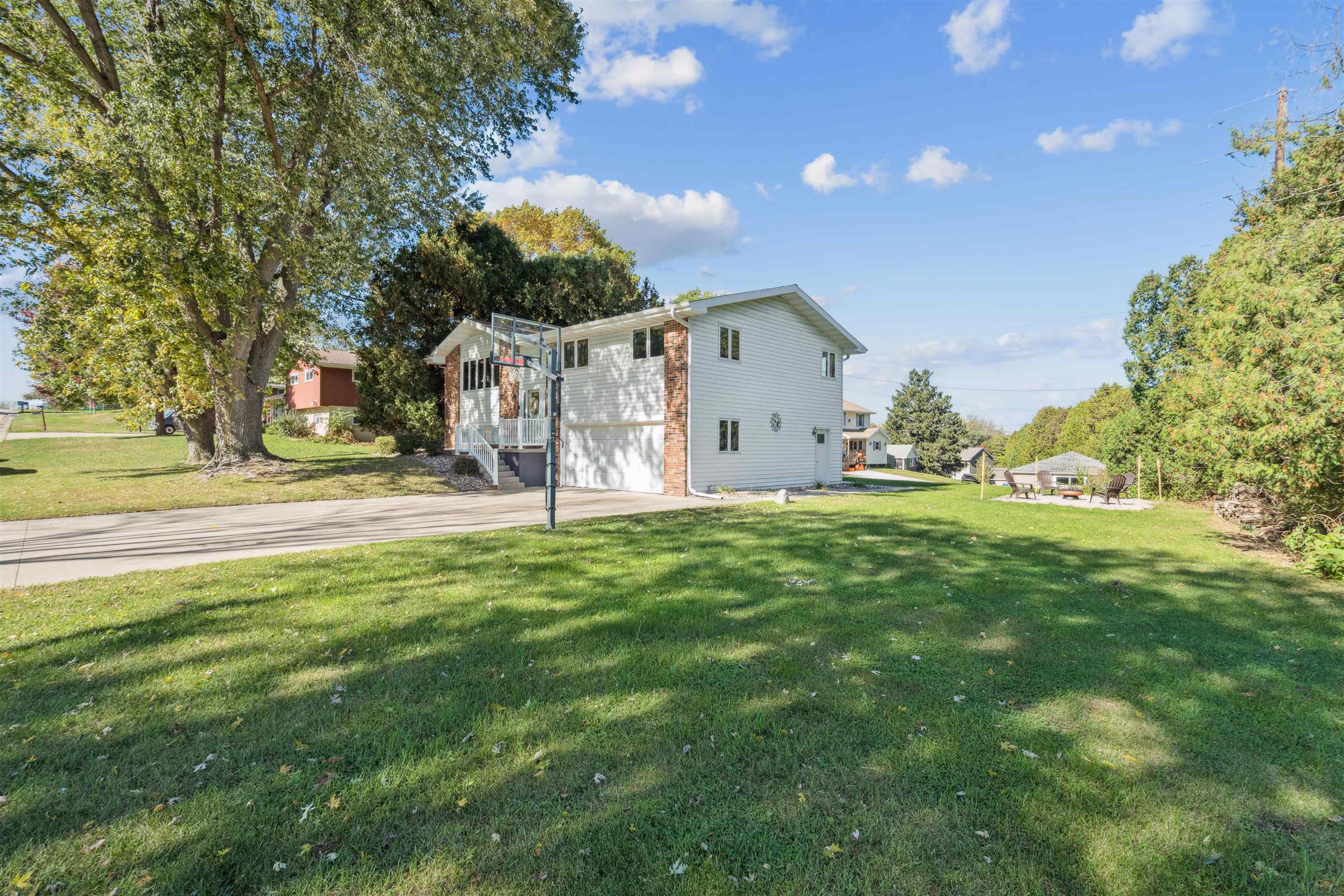 9935 Ginger Ridge