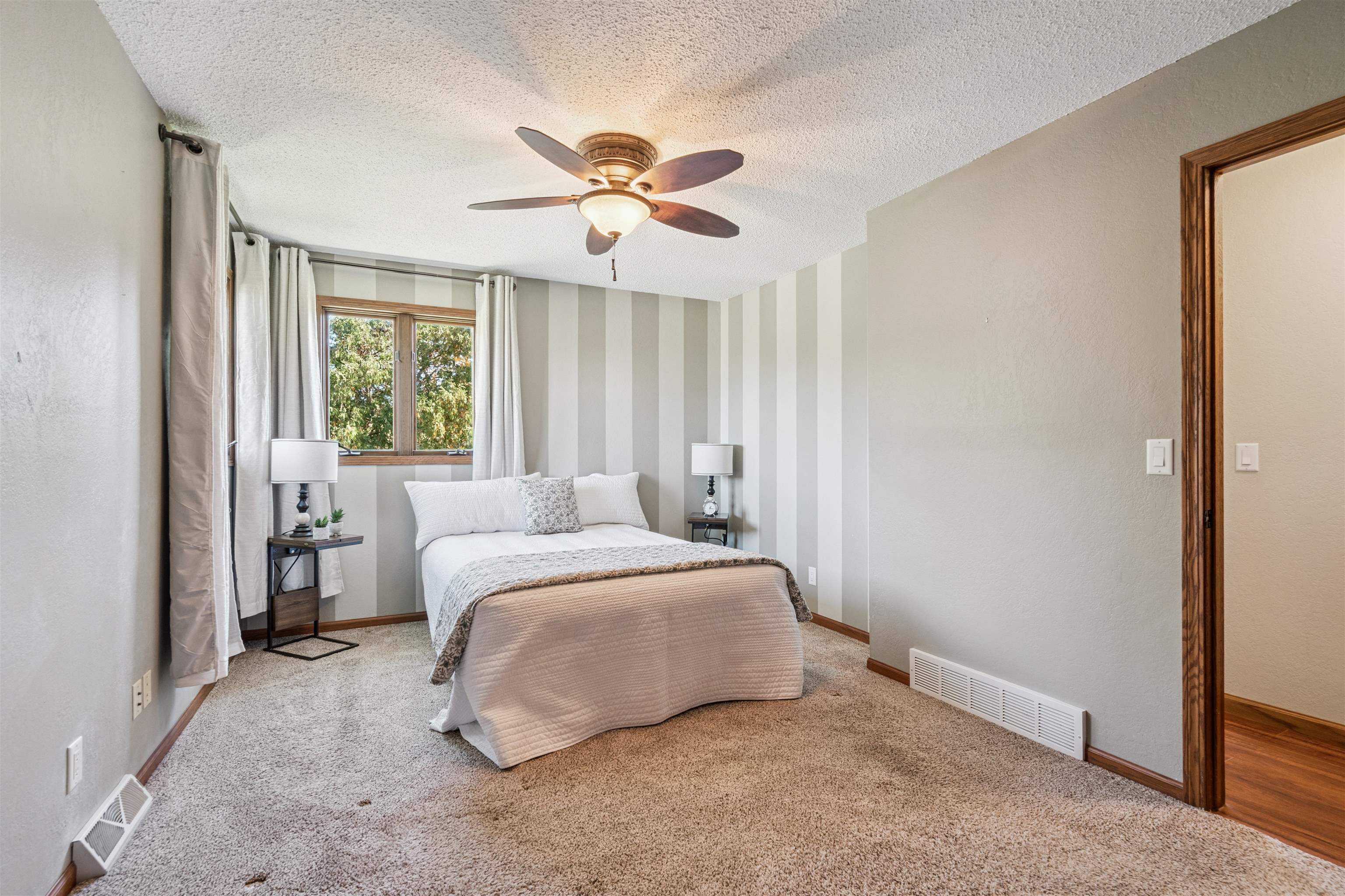 9935 Ginger Ridge