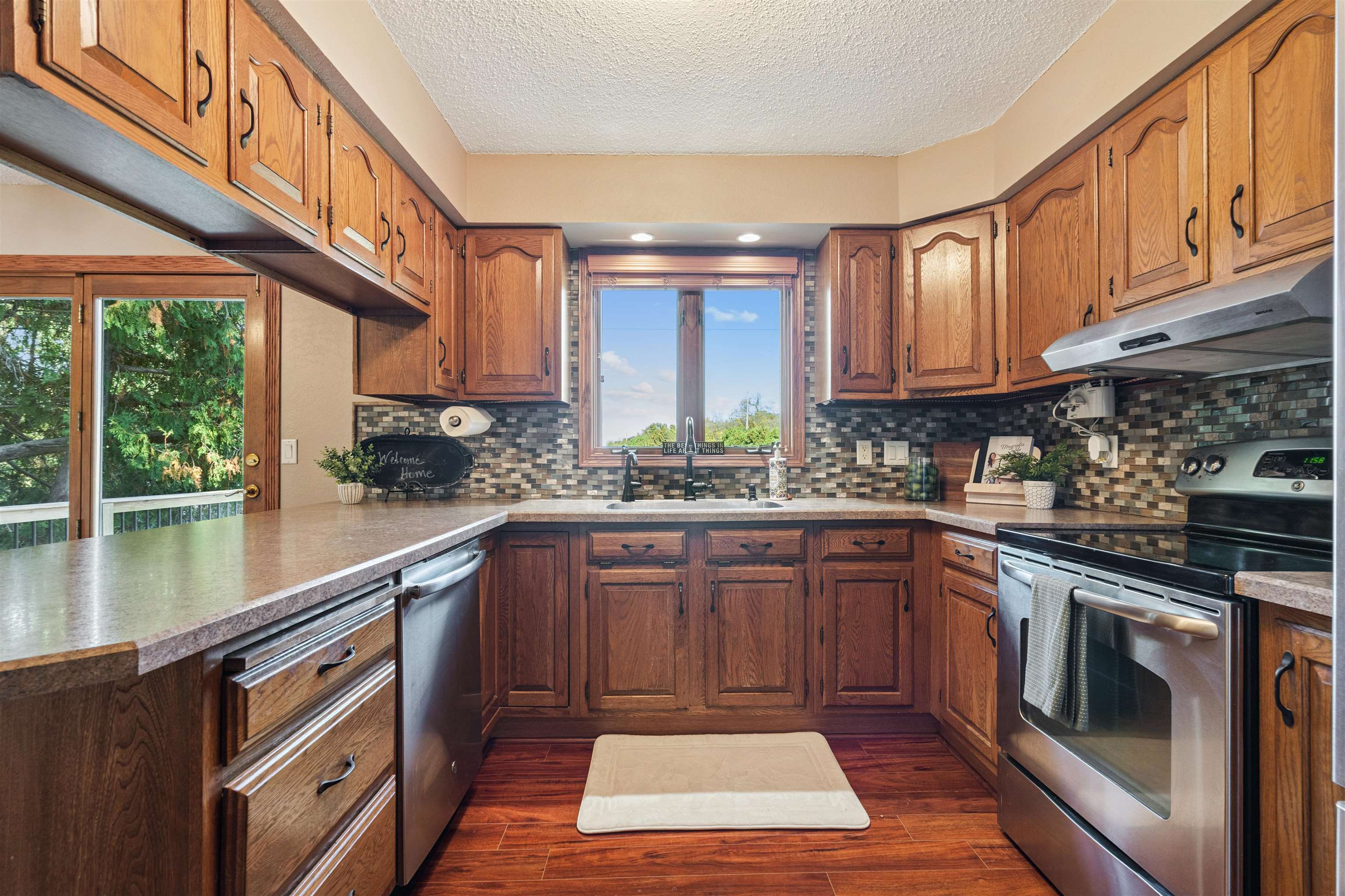 9935 Ginger Ridge