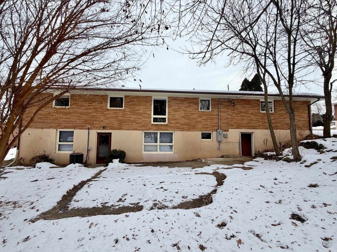 2717 Shady Lane