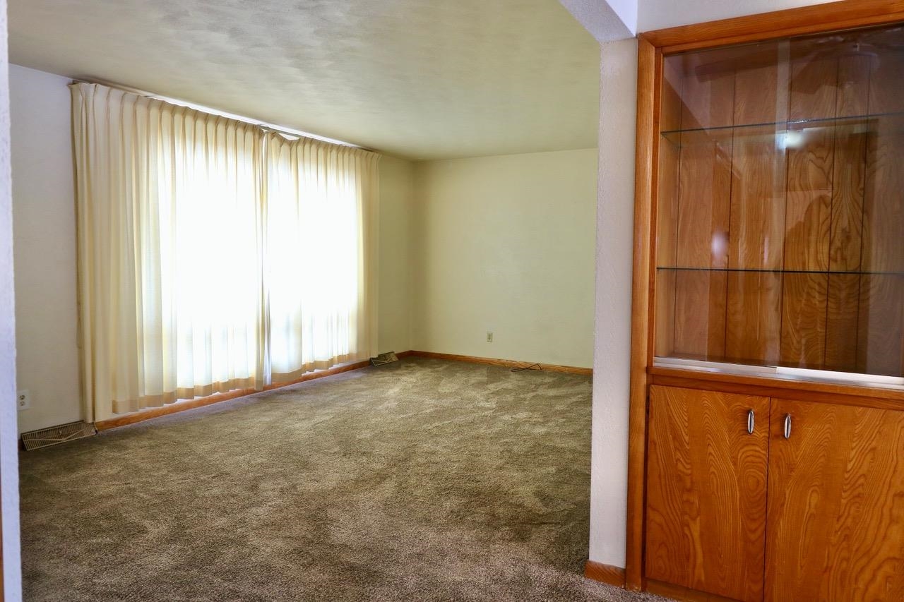 2717 Shady Lane