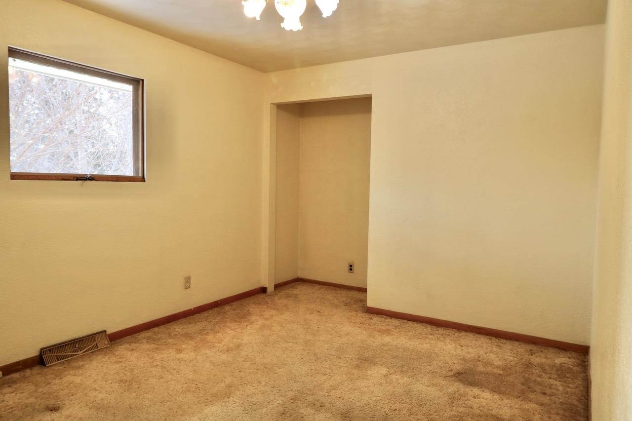 2717 Shady Lane