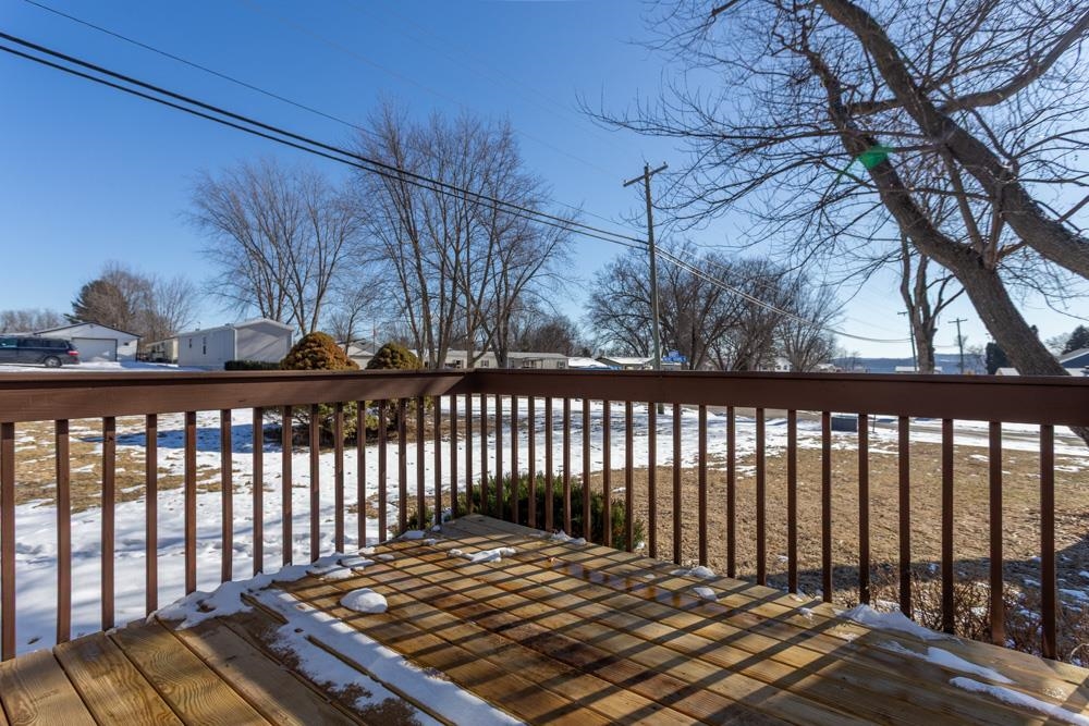 108 Smoke Signal Lane