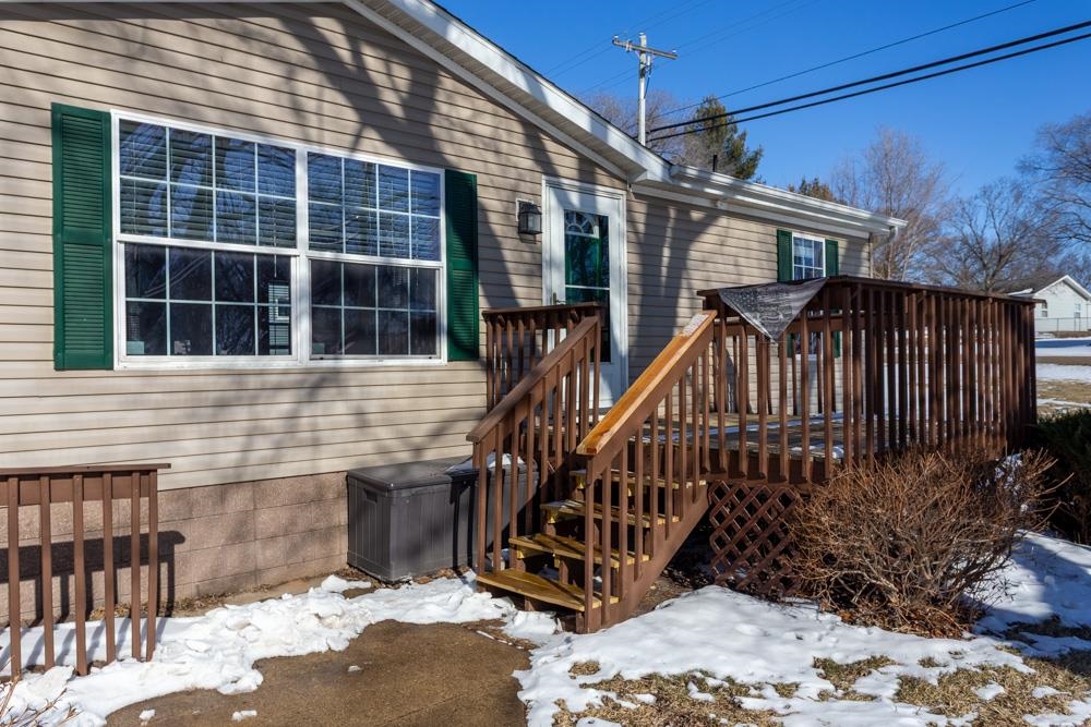 108 Smoke Signal Lane