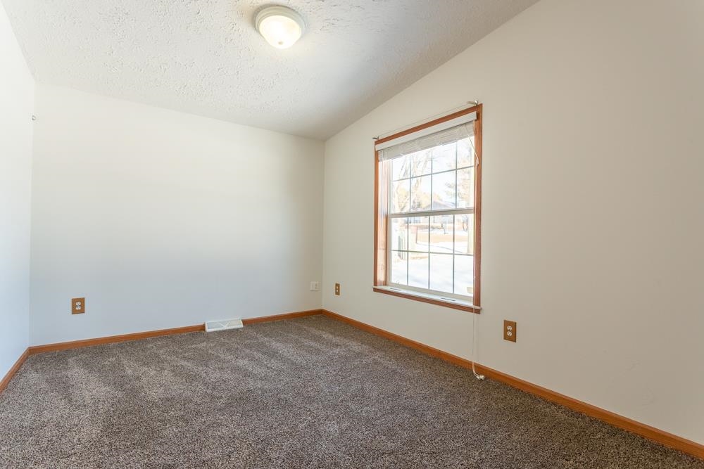 108 Smoke Signal Lane